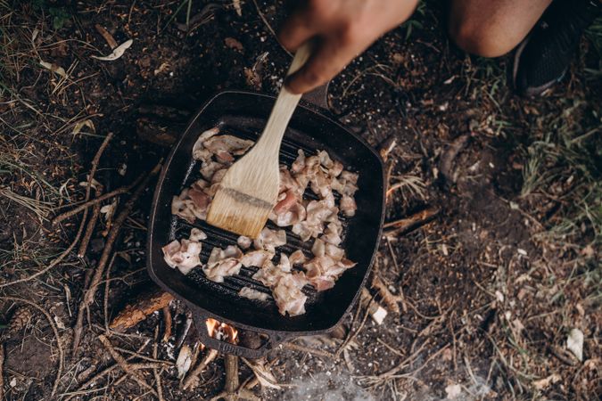 가을 캠핑 요리 레시피: 제철 식재료로 만드는 맛있는 야외 요리 모음