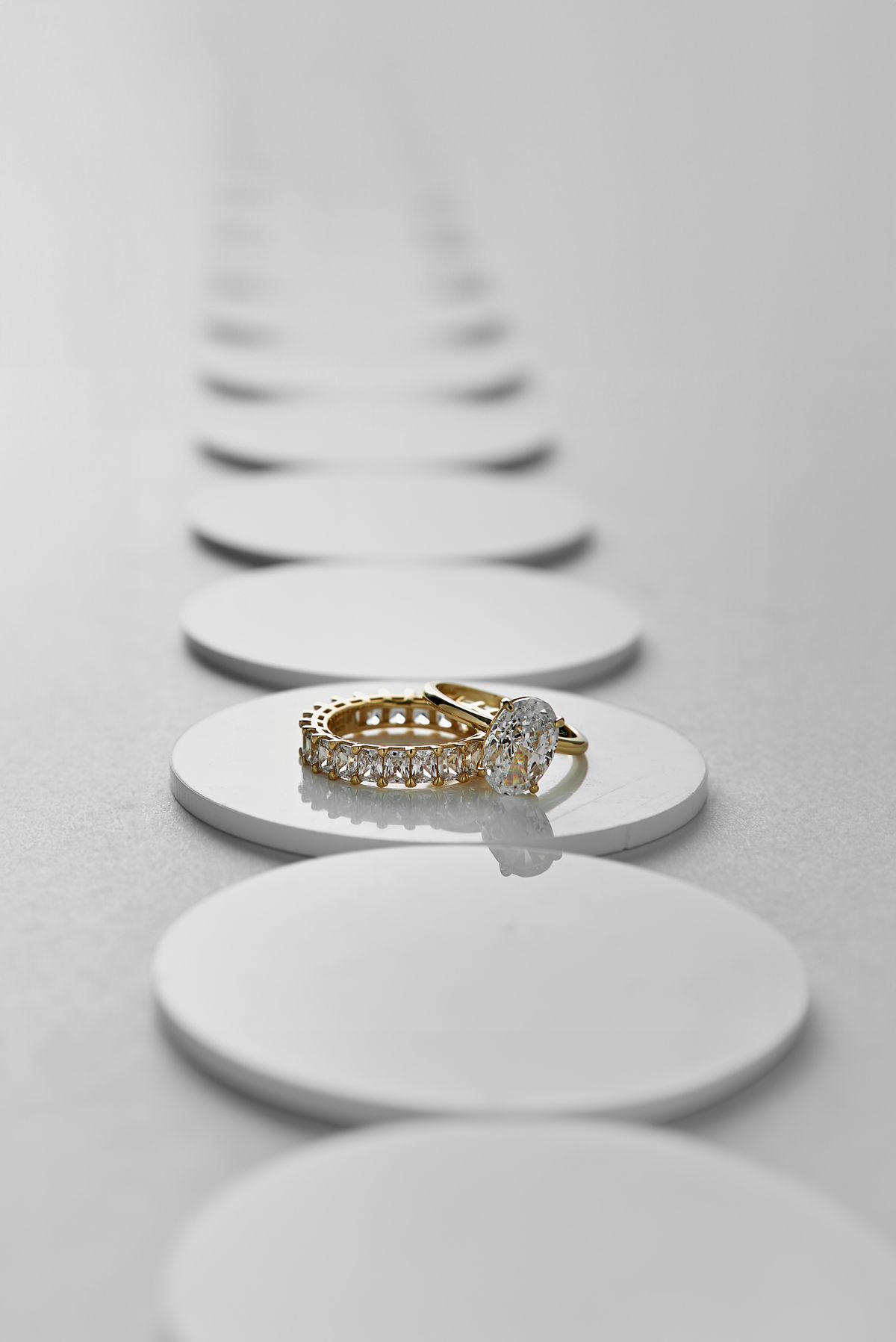 Anel de ouro e diamante — avaliação profissional de joias