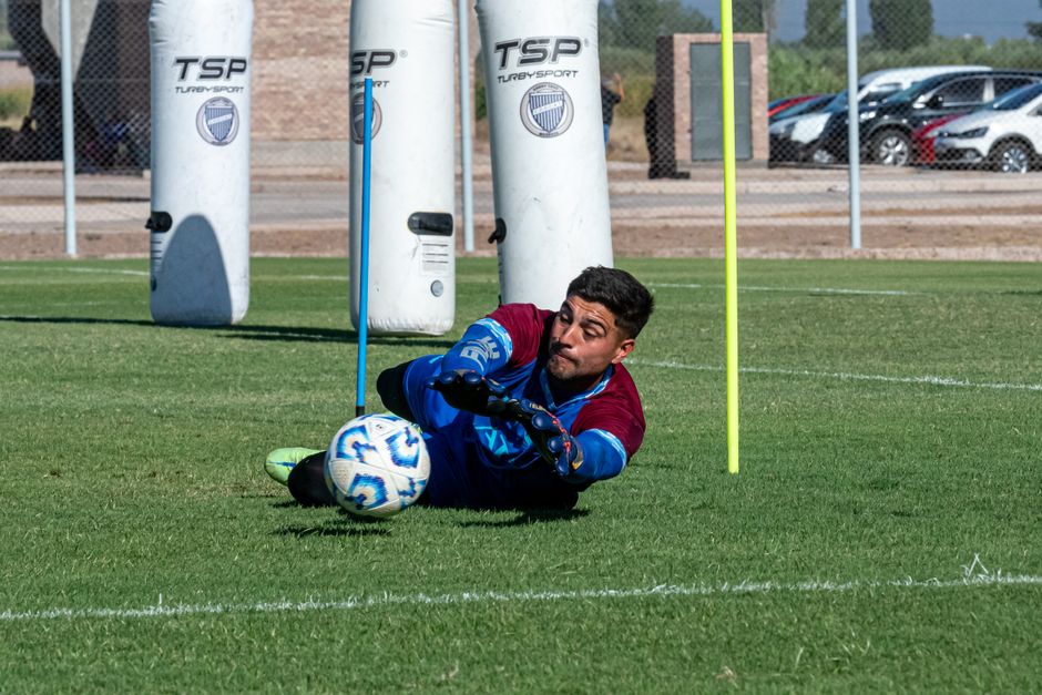 Goalkeeper making a diving save during training - soccer camp charleston sc Goalkeeper making a diving save during training - soccer camp charleston sc