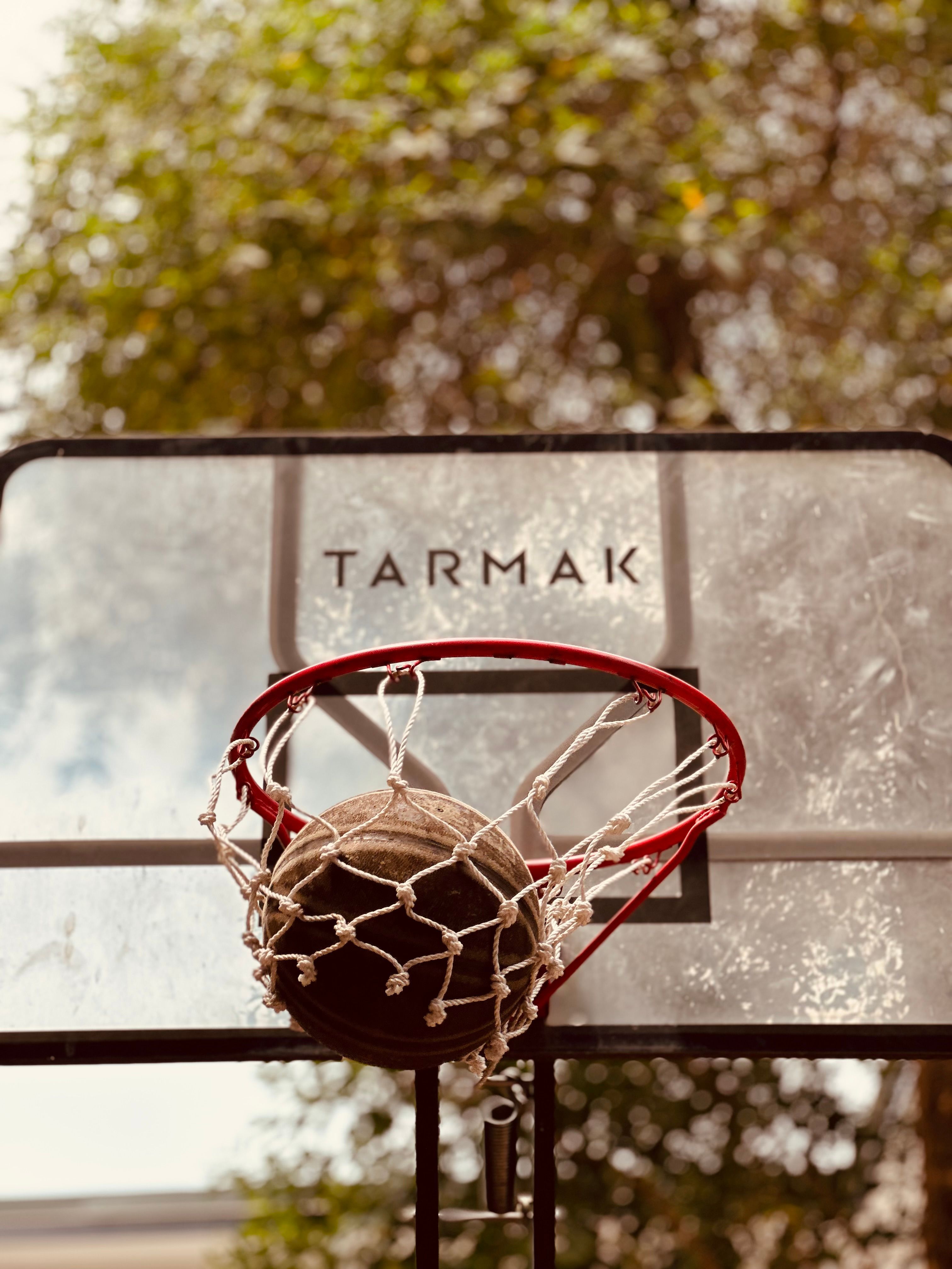 Men’s Basketball