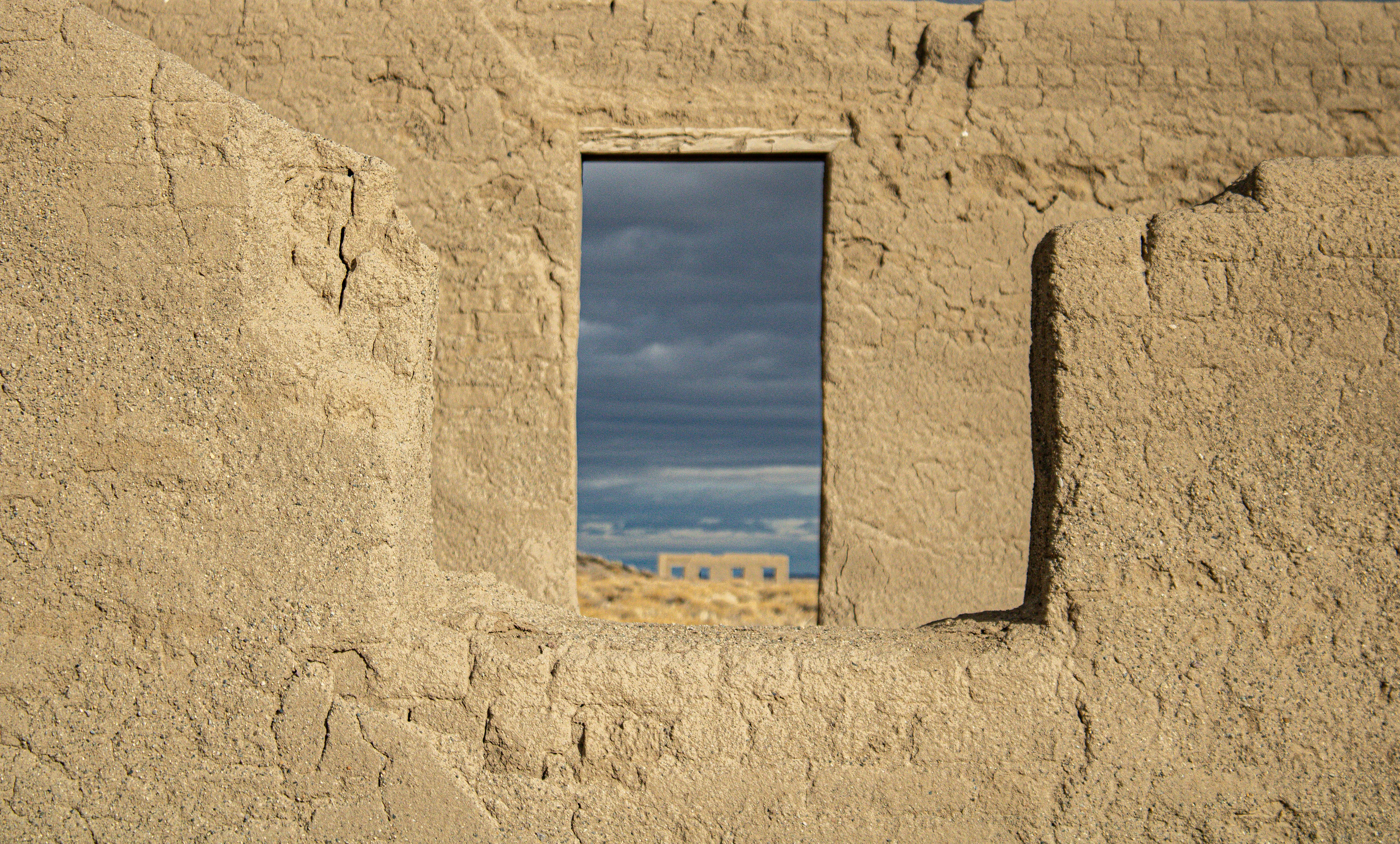 Ruinas de piedra en el desierto de Nevada