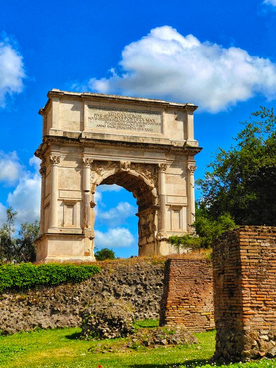 Arch In Ancient Rome Ancient Roman Arch under Blue Sky · Free Stock Photo