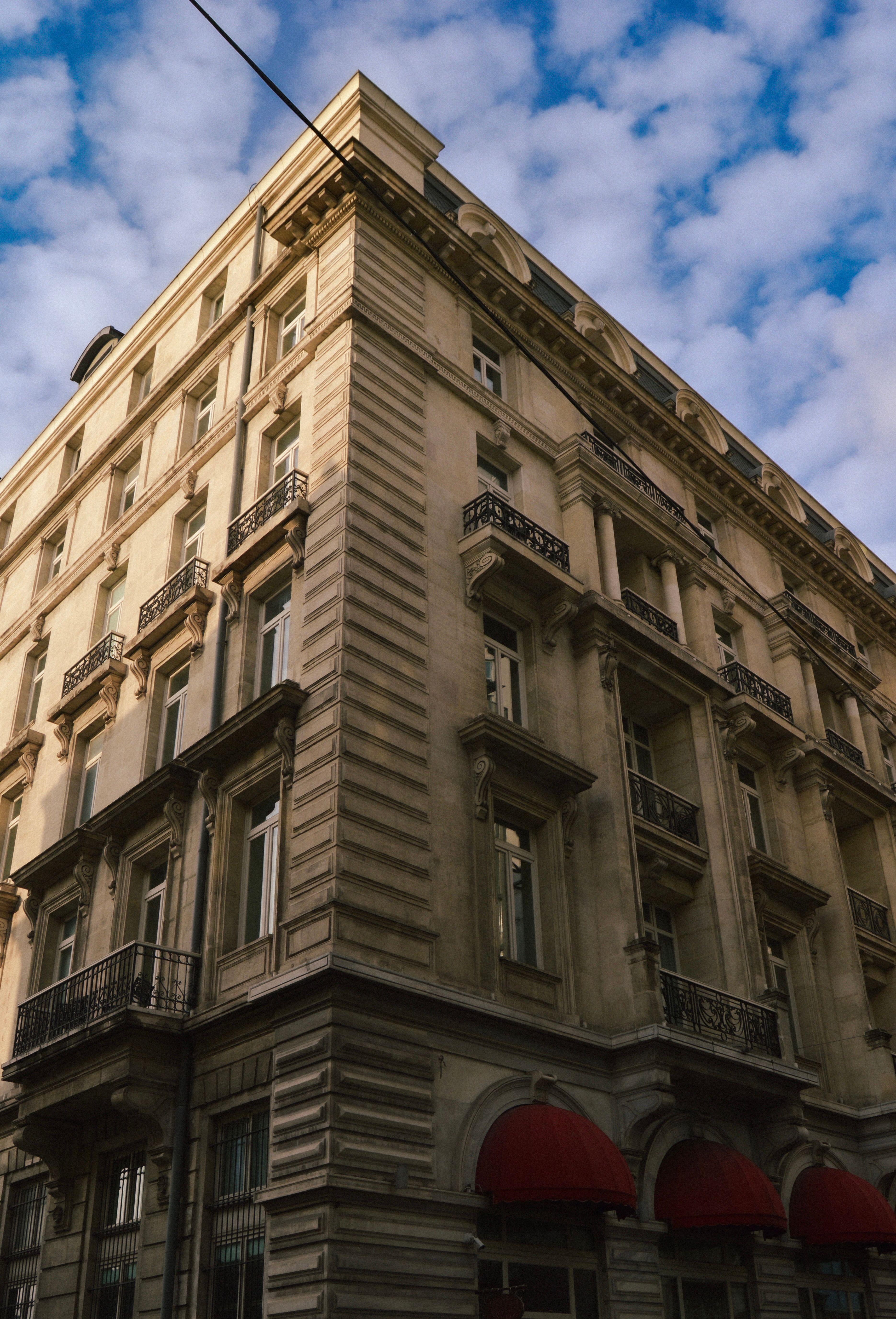 Elegant Historical European Building Exterior · Free Stock Photo