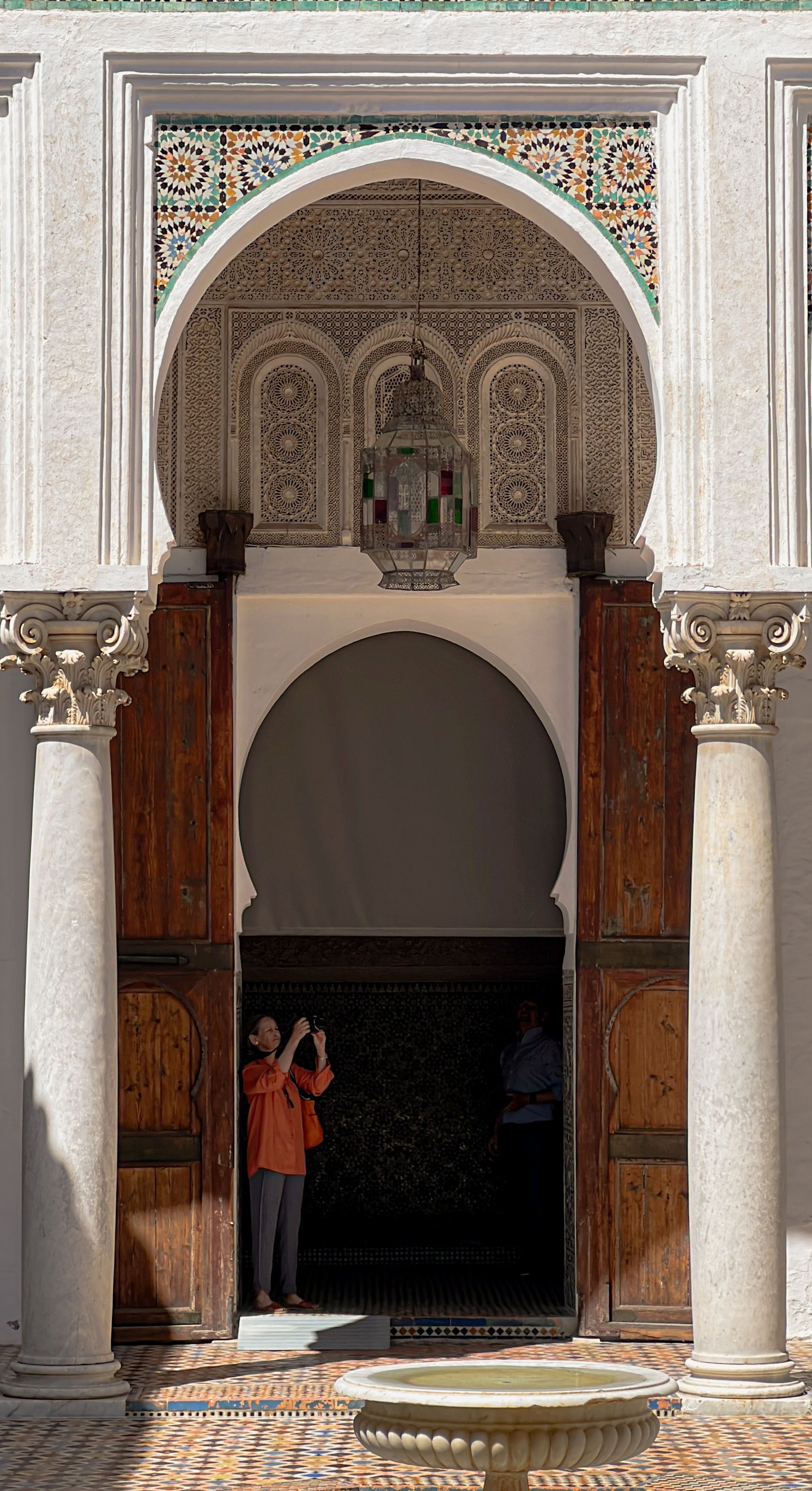 Elegant Moroccan Architecture with Tourists · Free Stock Photo