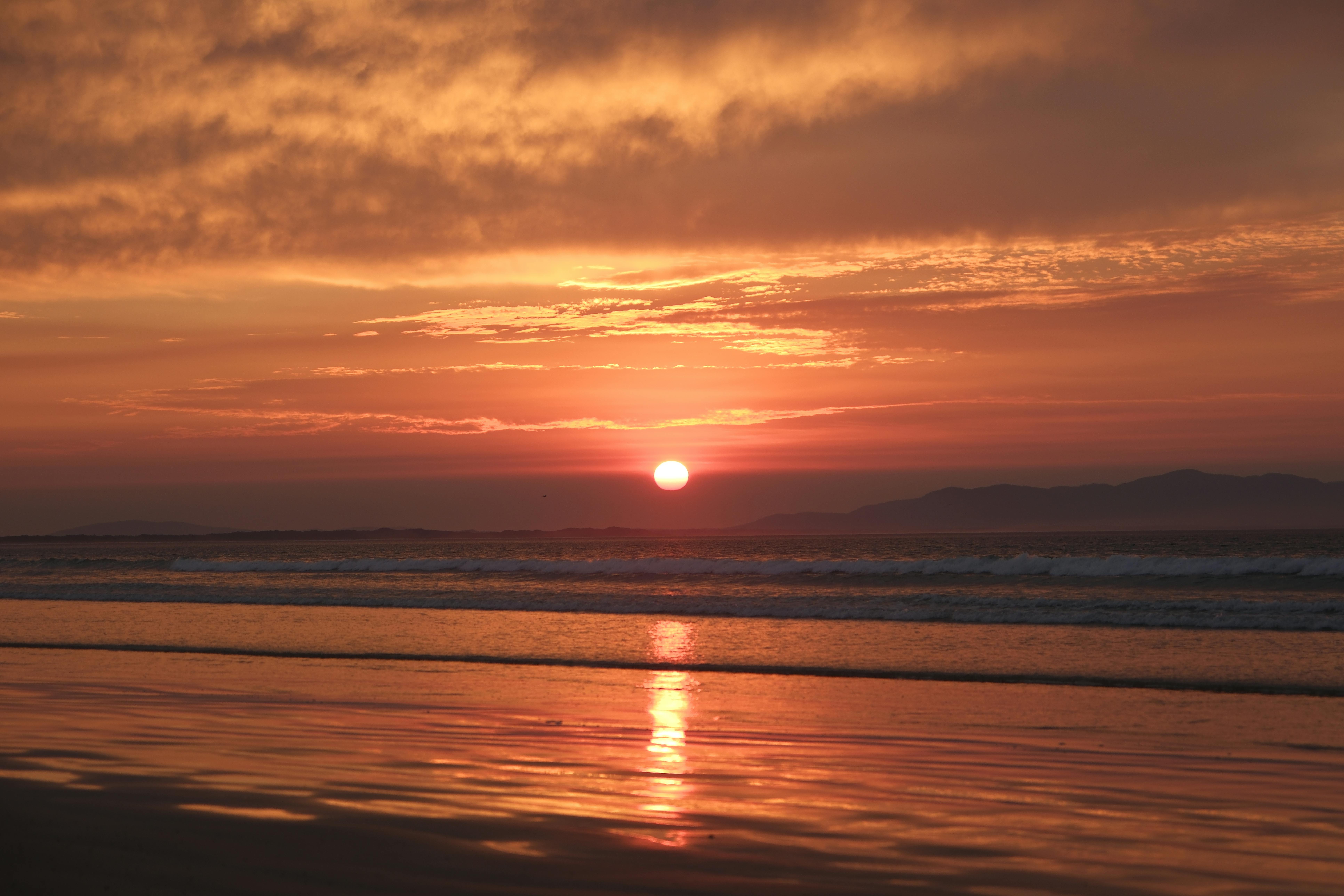 ライト・ランタン BRIESTA sunset beach City Beach sunset : r/perth
