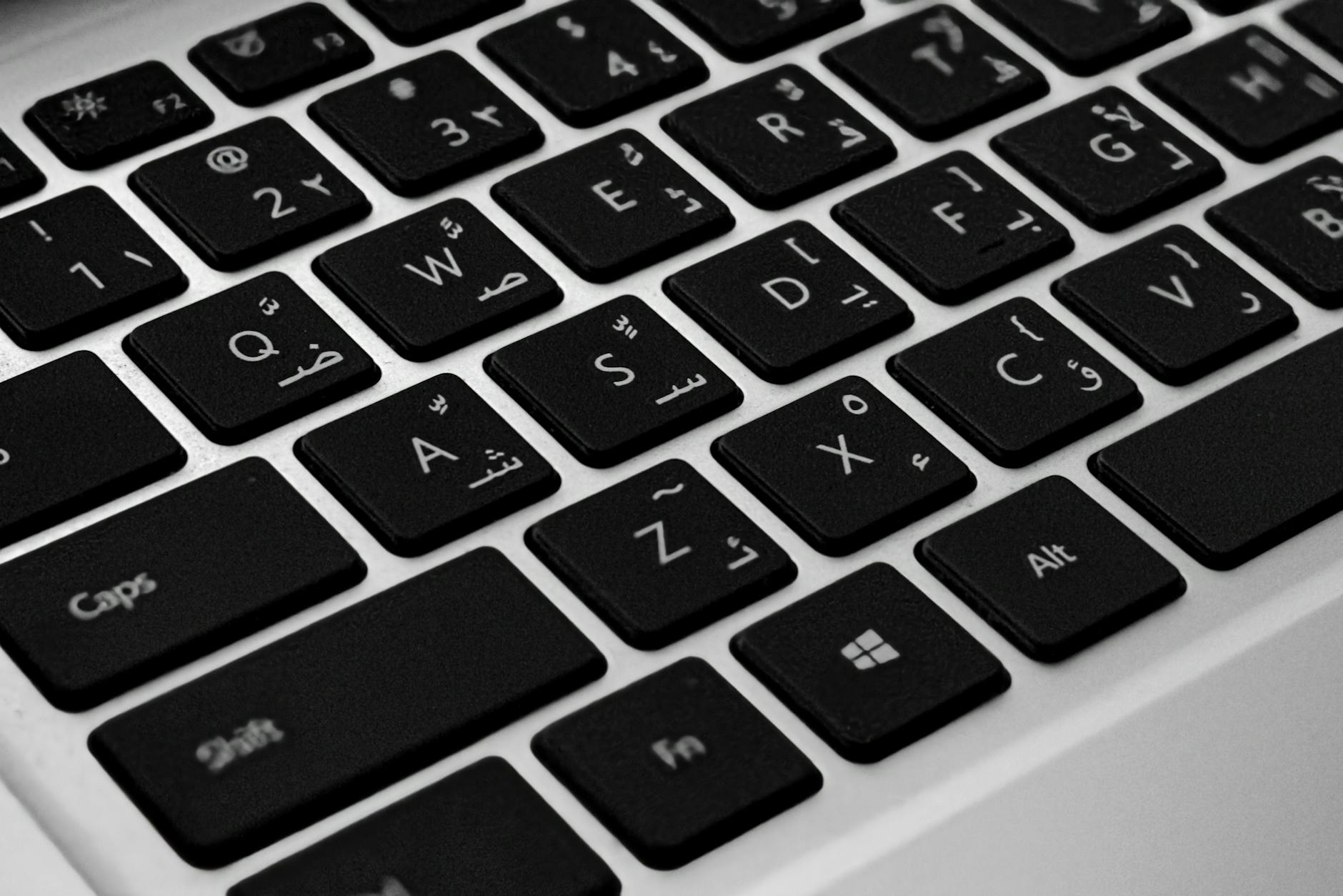 https://www.pexels.com/photo/close-up-of-an-arabic-keyboard-layout-30555458/