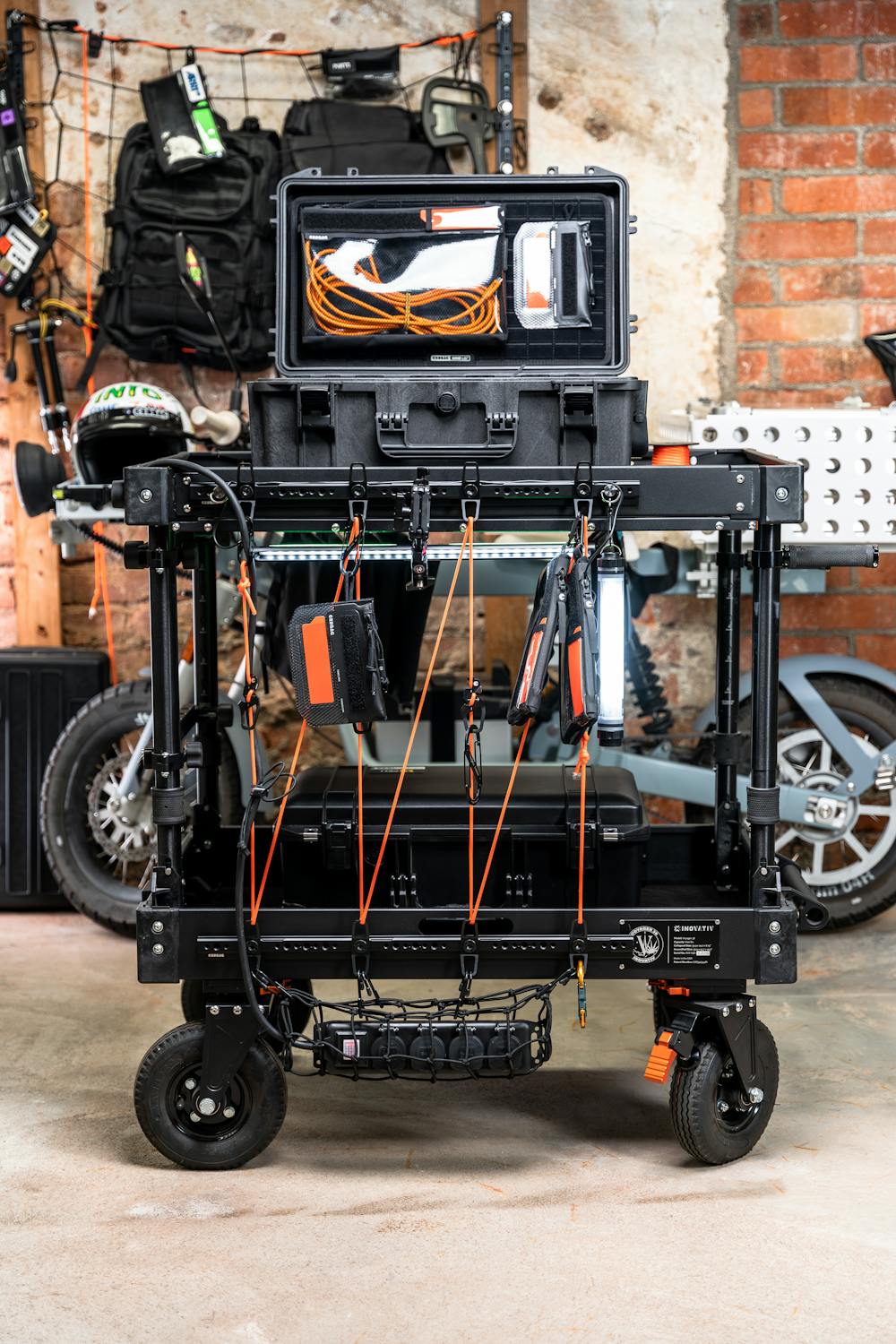 Professional Camera Rig Setup in Studio Environment · Free Stock Photo