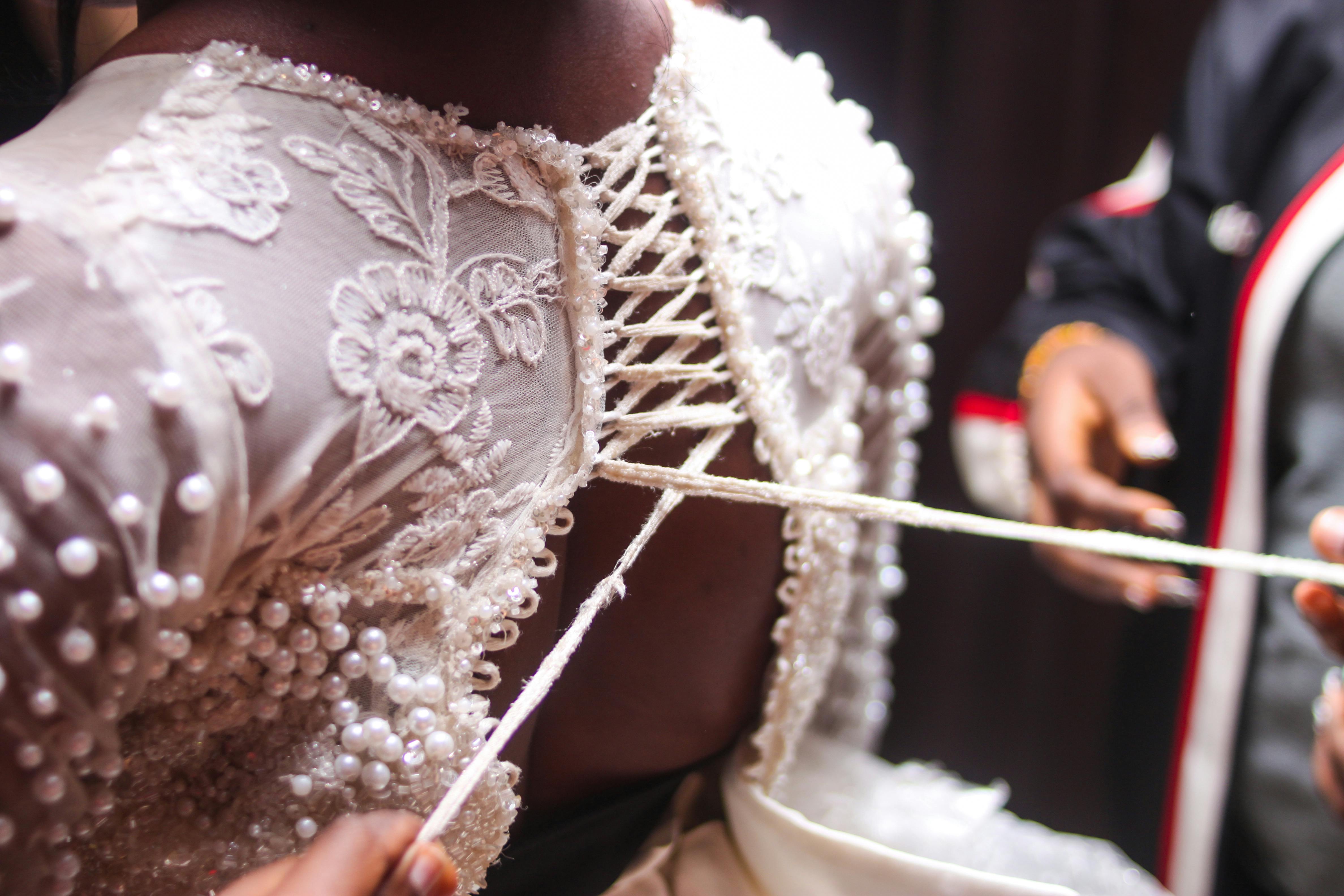 Vintage Wedding Dress Sweetheart Neckline Lace Sleeves A-line Shape Pearl Embellishments