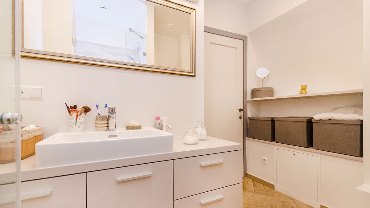 Optimiser le rangement dans une salle de bain petite en 2026 - illustration