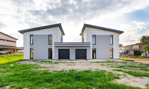 Listing at 6 Ashgrove Lane — photo by Karolina K on Pexels