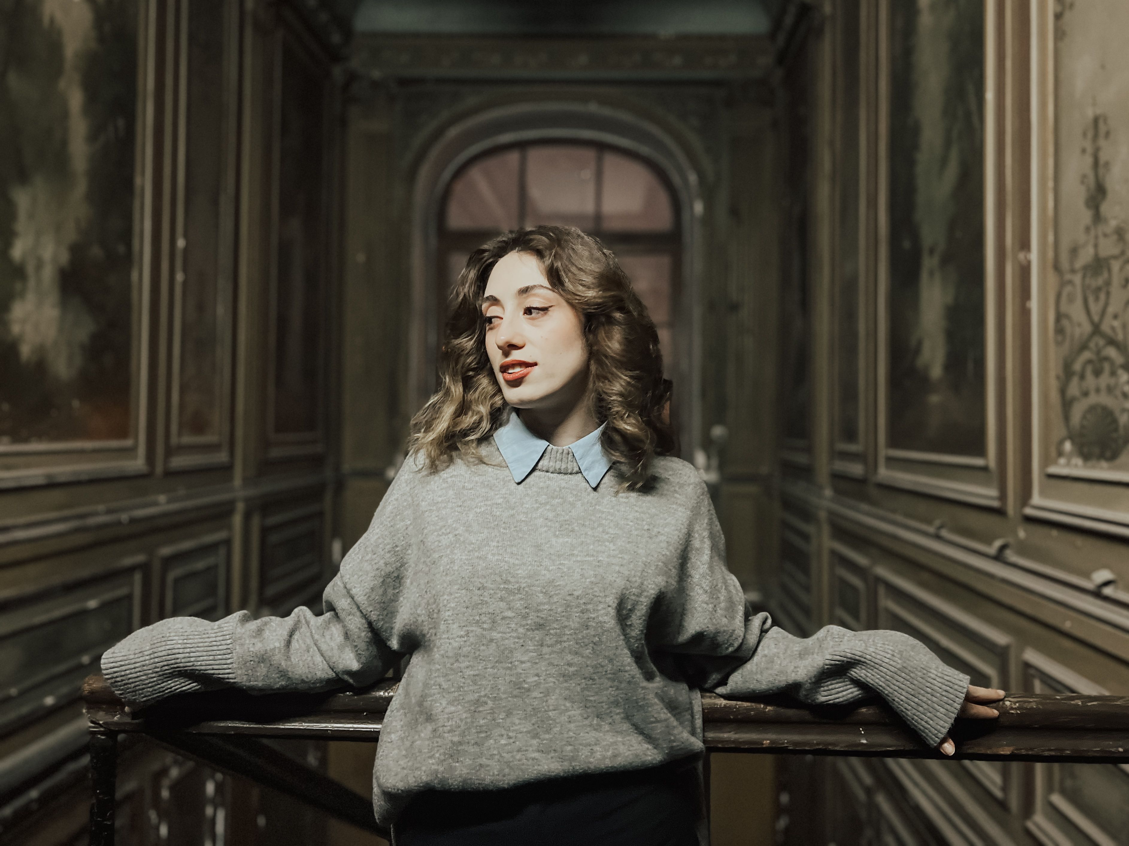 Stylish Portrait in Vintage Interior Setting · Free Stock Photo