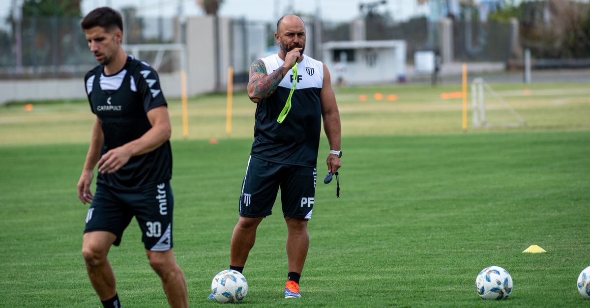 Argentina coach snaps at media over 'internal rift' questions after Messi video