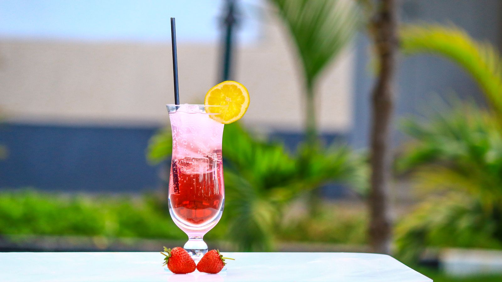 Sips of Serenity - Mastering Mocktail Creations
