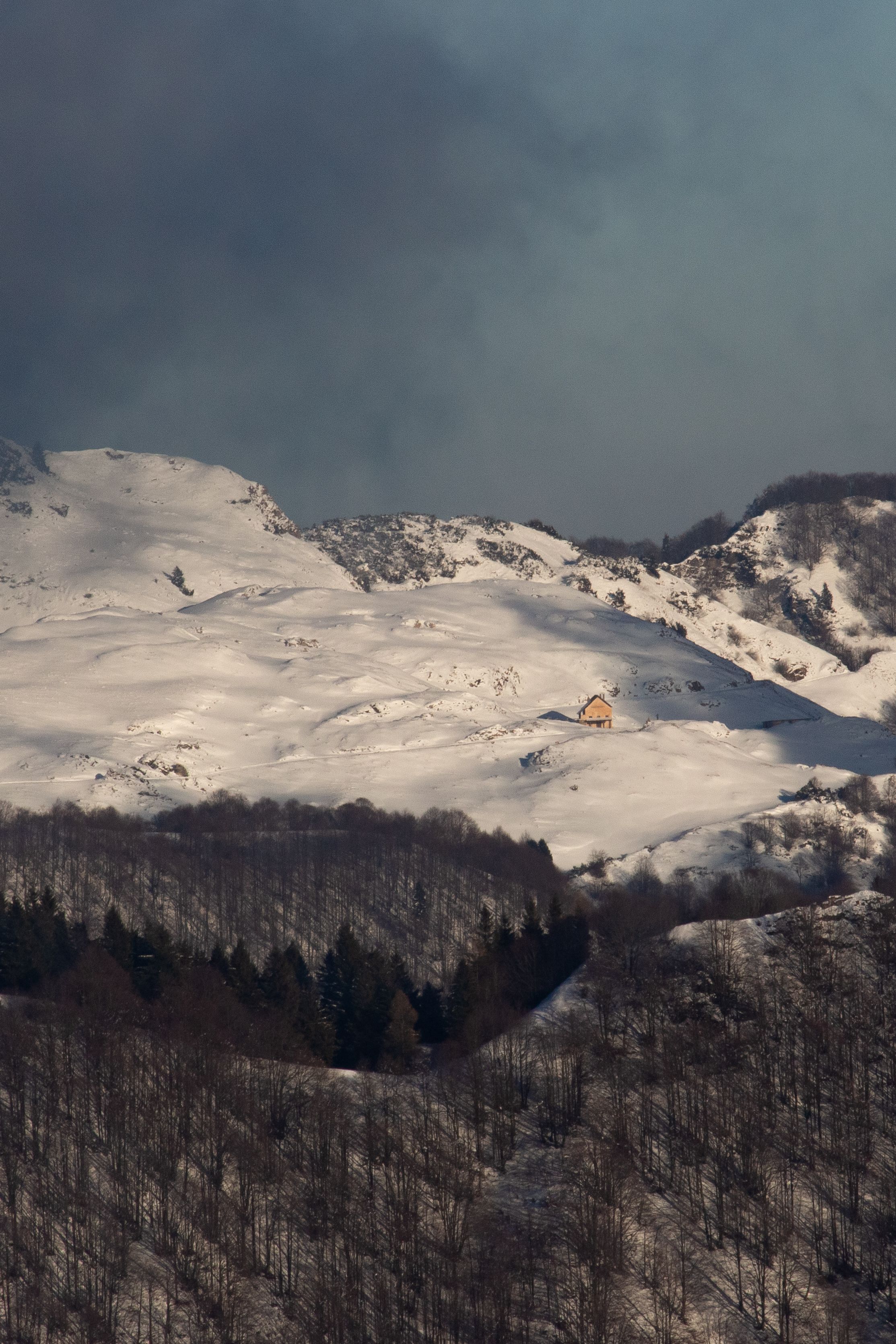 Snow-Covered Mountains in Bosco Chiesanuova, Italy · Free Stock Photo