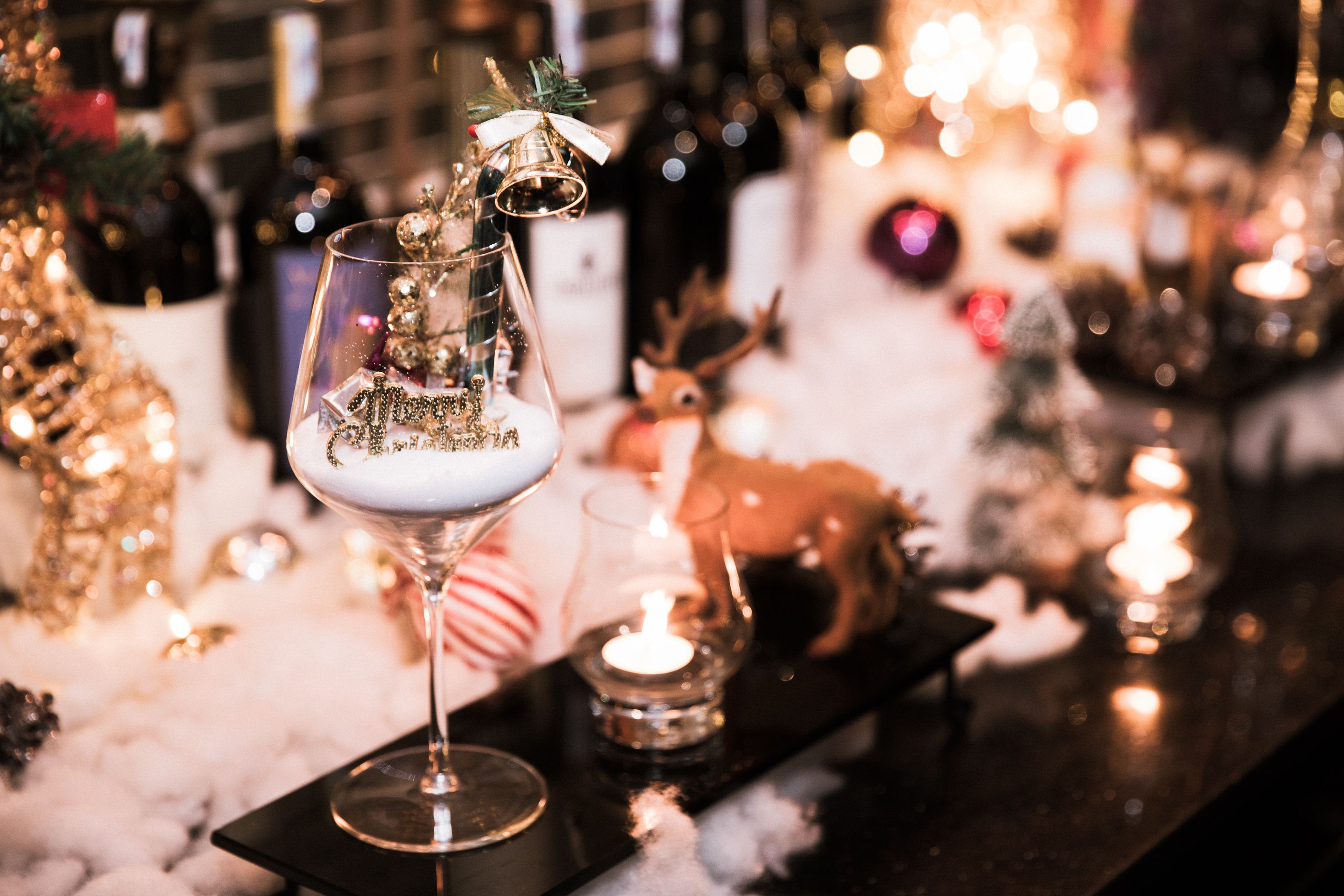 Elegant holiday table setting with festive decor, highlighting celebrations.