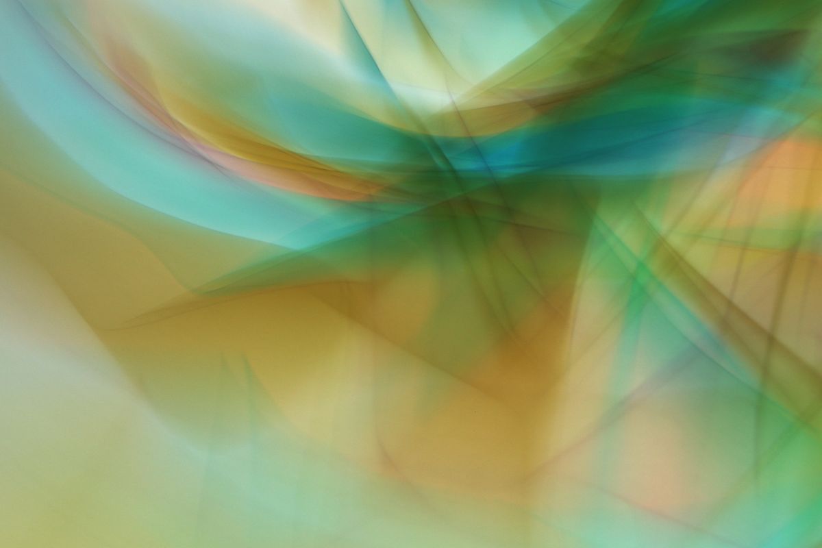 Colorful Abstract Light Streaks on a Soft Background · Free Stock Photo