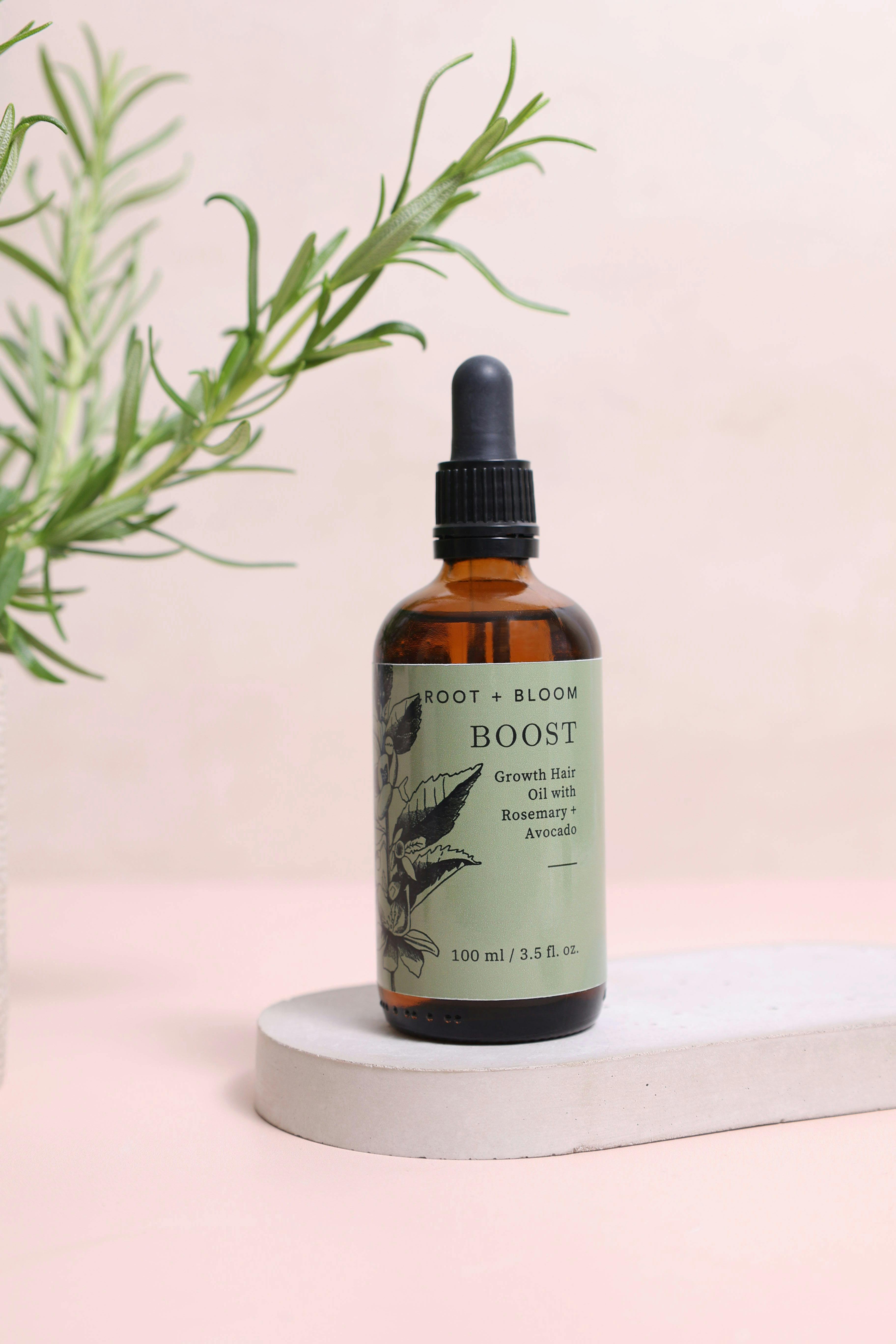 Boost hair growth with rosemary and avocado-infused natural oil.
