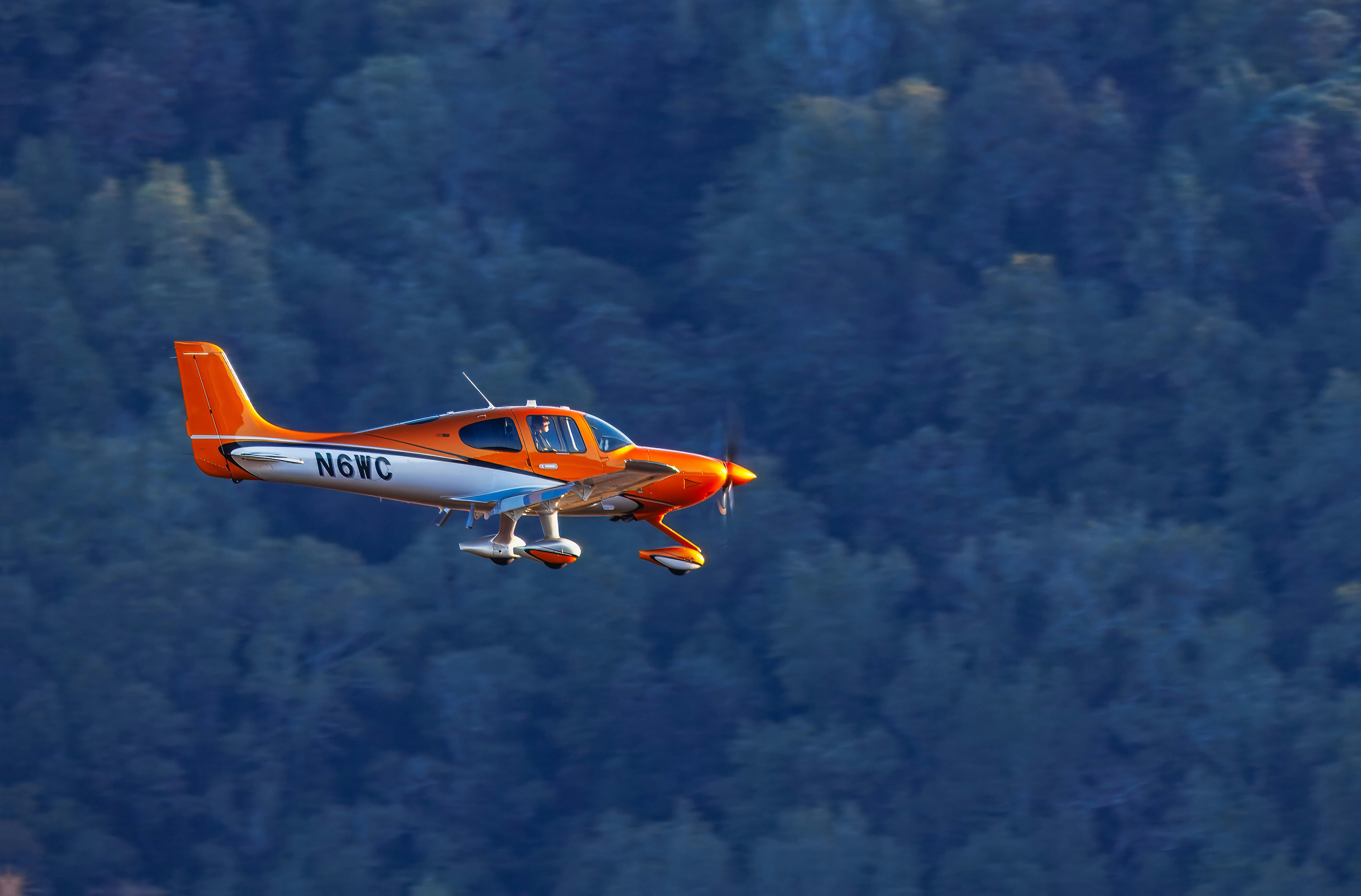 General Aviation Market Outlook: Private Air Travel Demand and Growth Opportunities — Photo by Robert So on Pexels