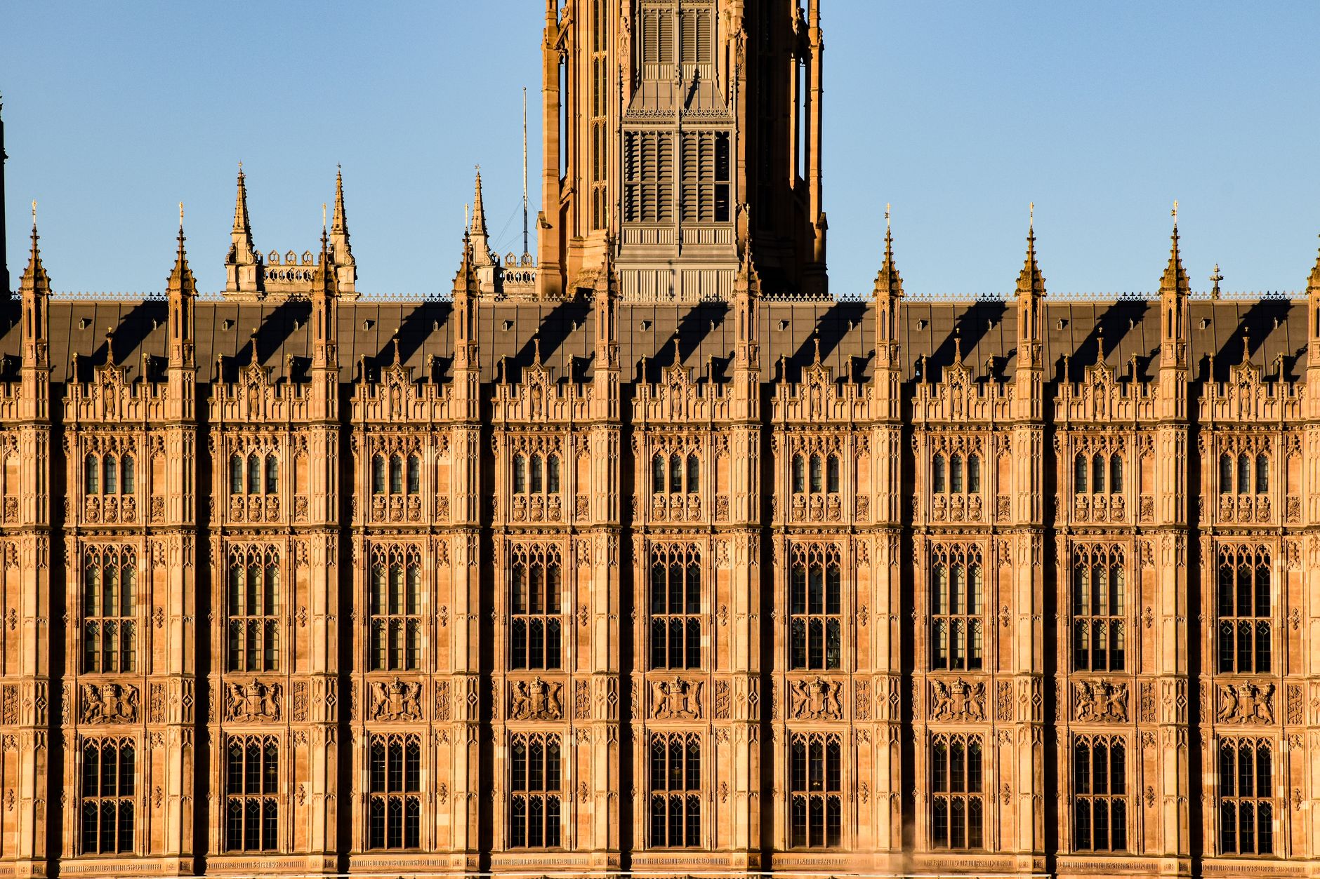 Westminster Parlamentosu önünde bütçe açıklaması