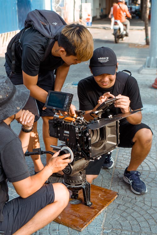 Foto De Homens Fazendo Filme