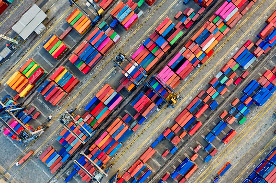 Fotografía Aérea Del Lote De Furgonetas De Contenedores