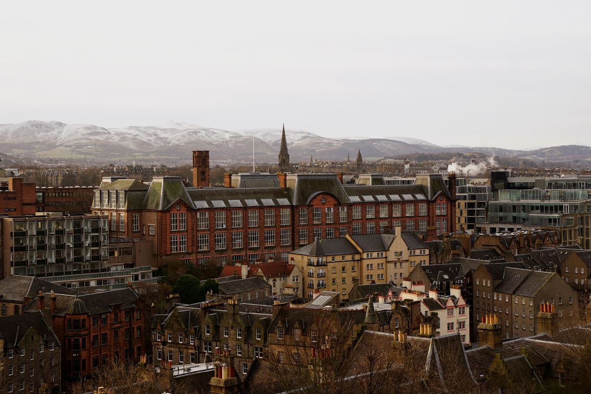 student moves in Orleton — Student Moves in Orleton — the working end of the job