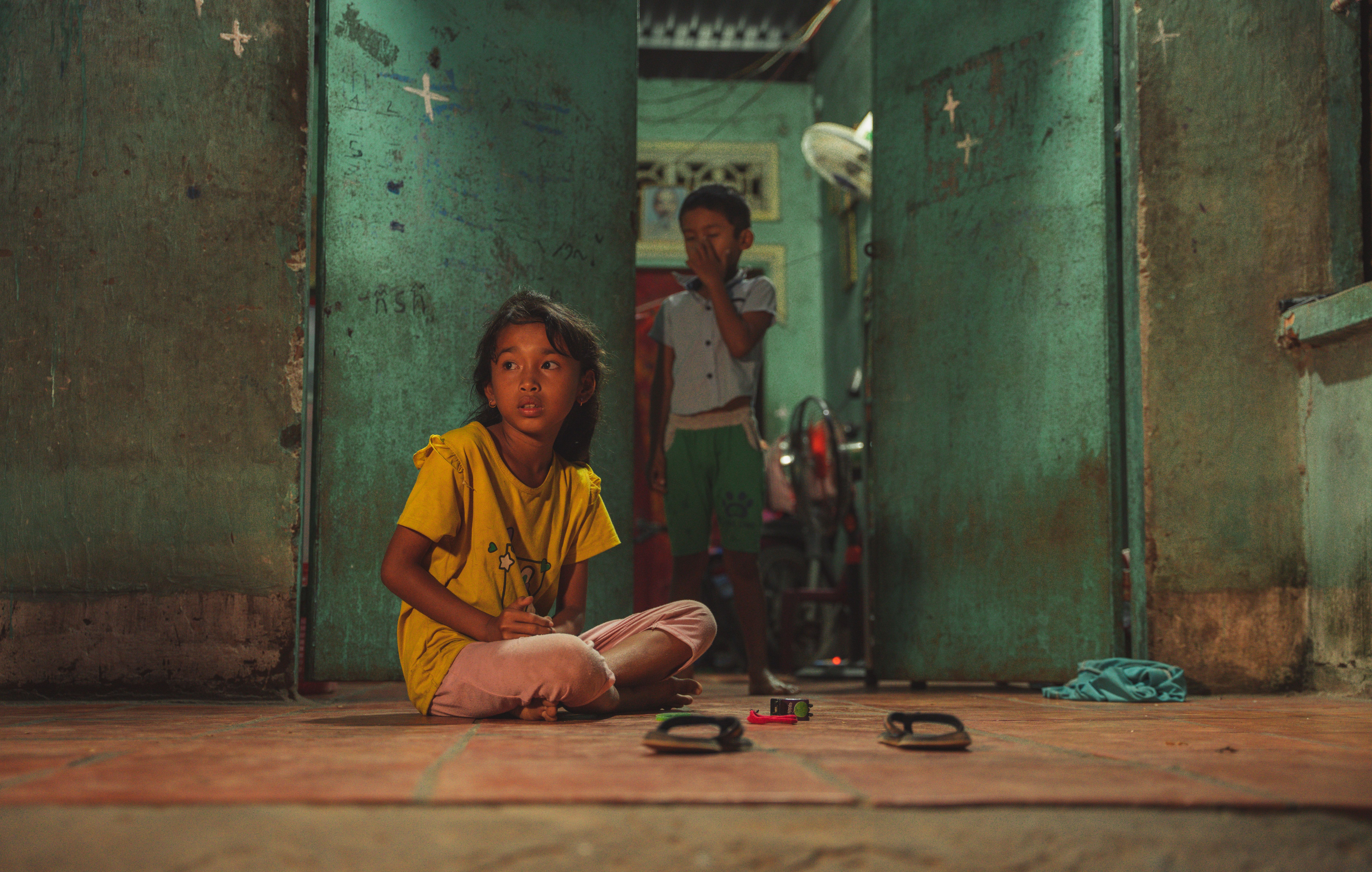 Children in Rustic Room with Playful Atmosphere · Free Stock Photo