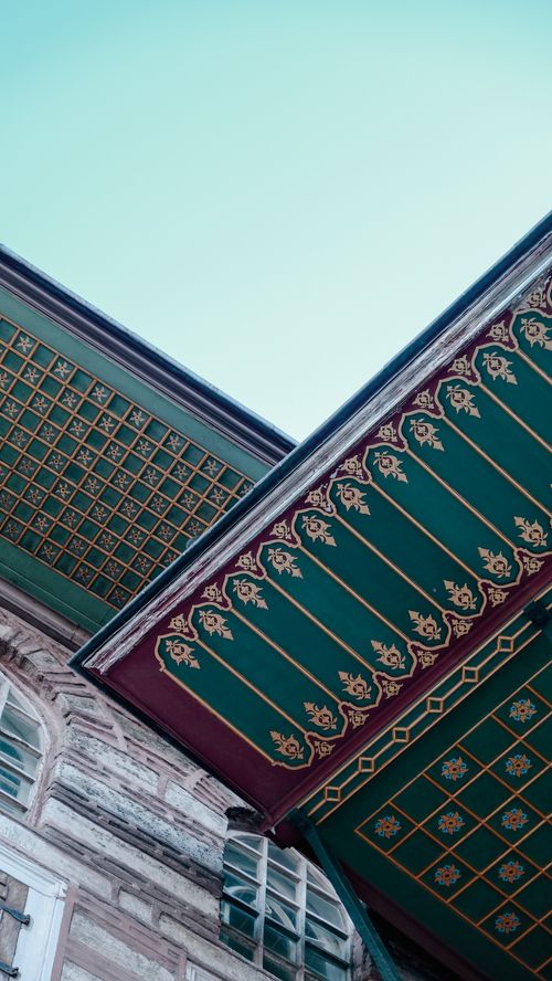 Free Detailed view of traditional Ottoman architectural elements in Istanbul, Türkiye. Stock Photo