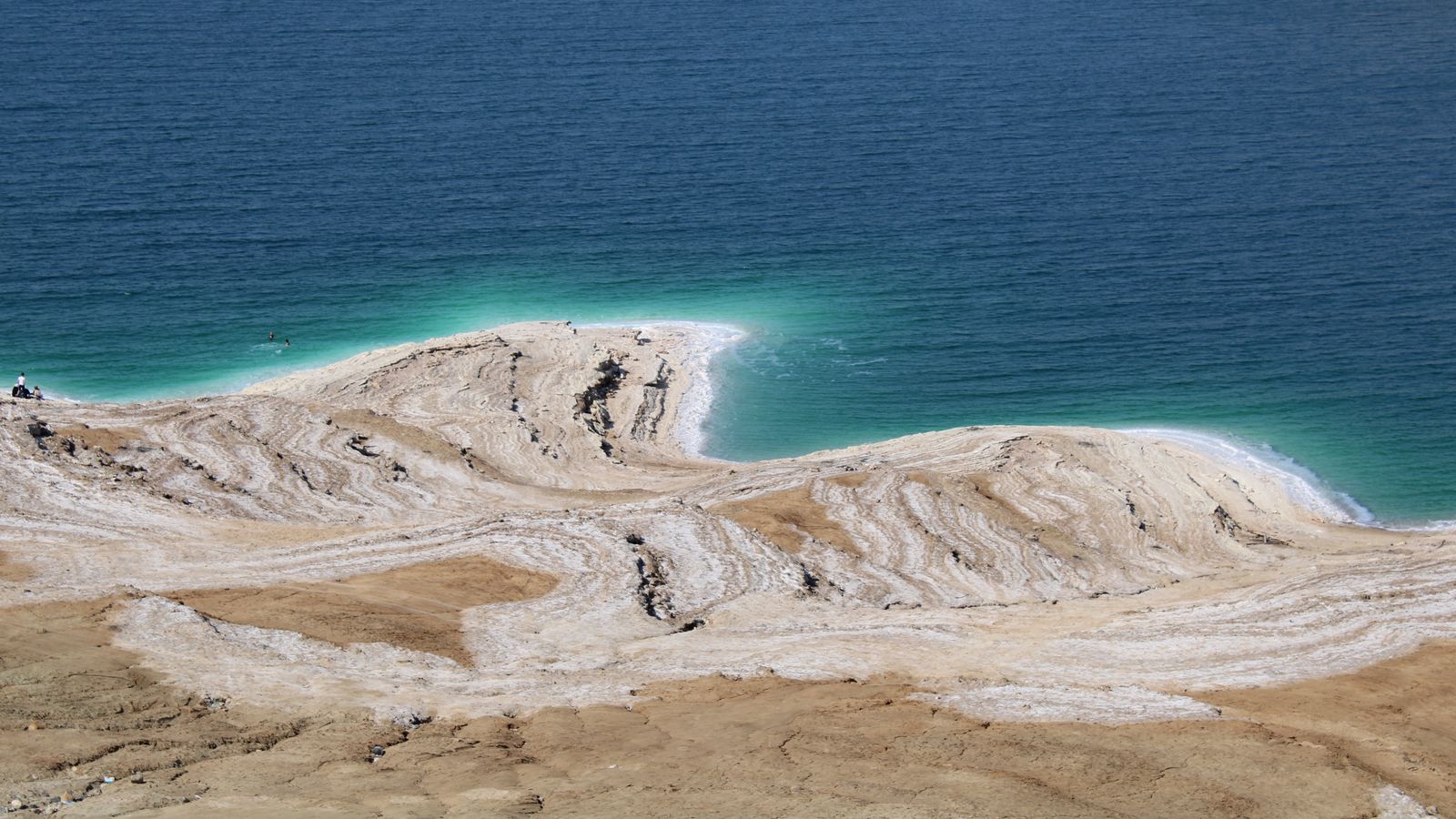 The dead sea shoreline, Djibouti