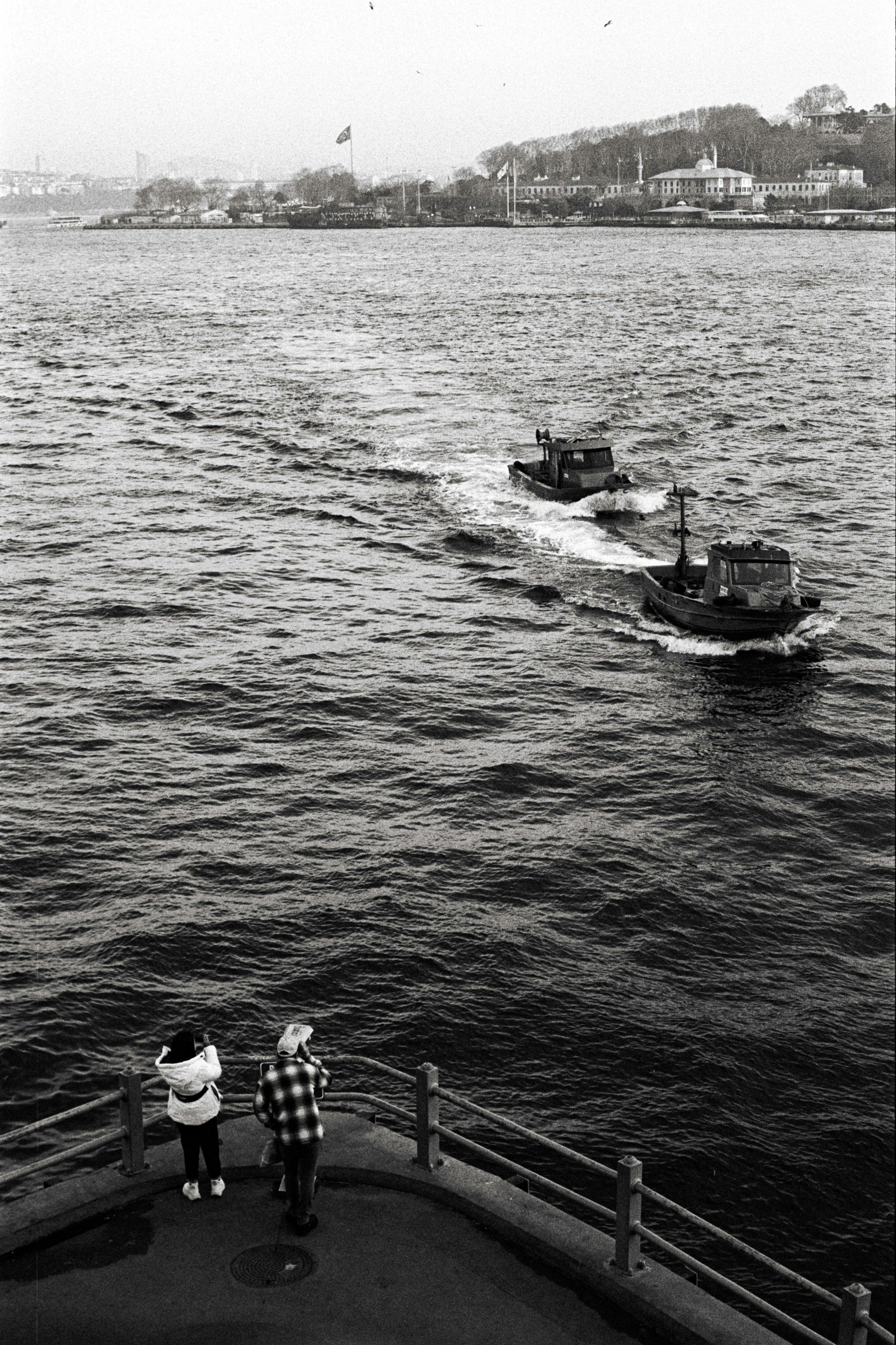 Scenic view of the Bosphorus Strait in İstanbul with passing ships.