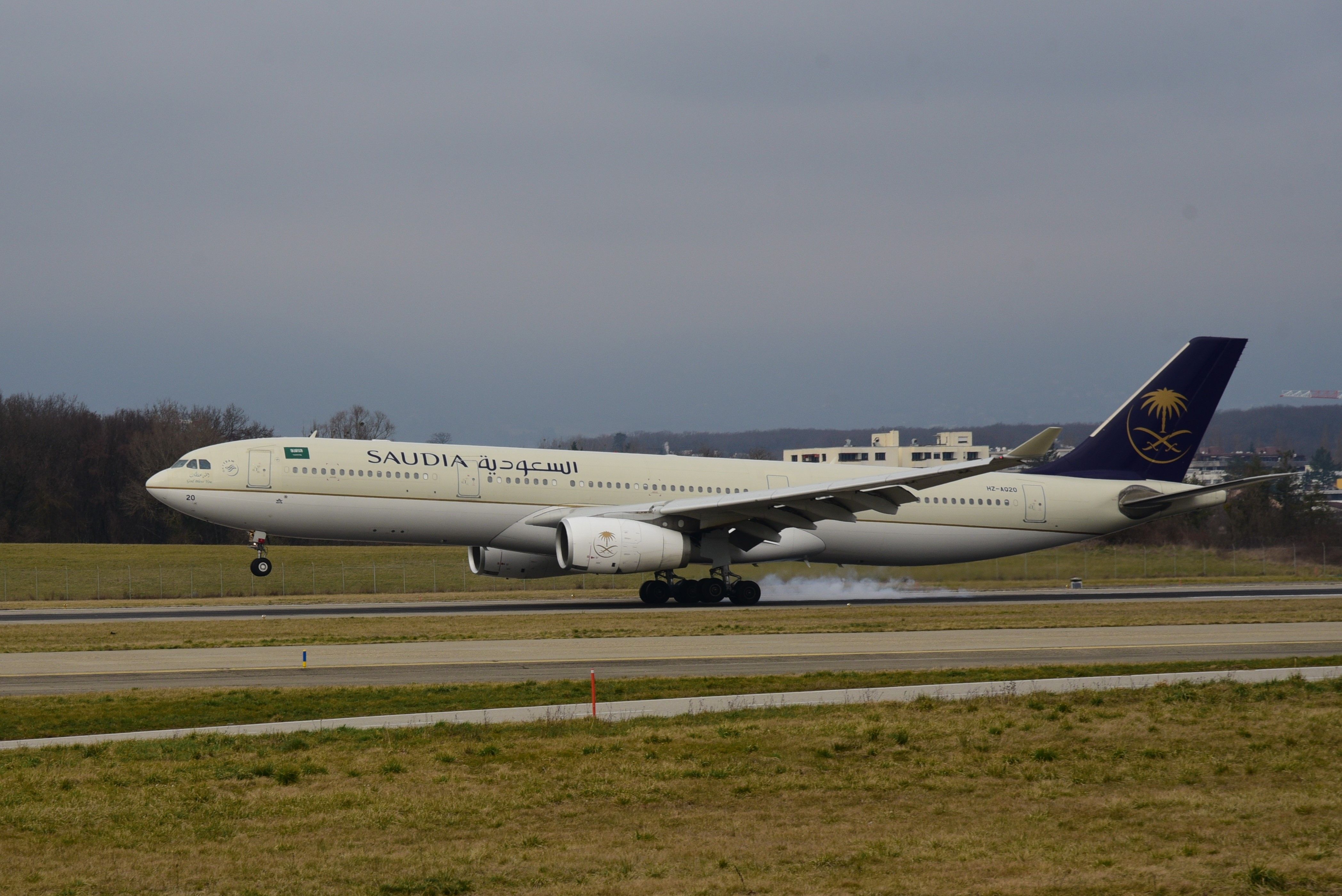 Lockheed L-1011-200 TriStar — SV163