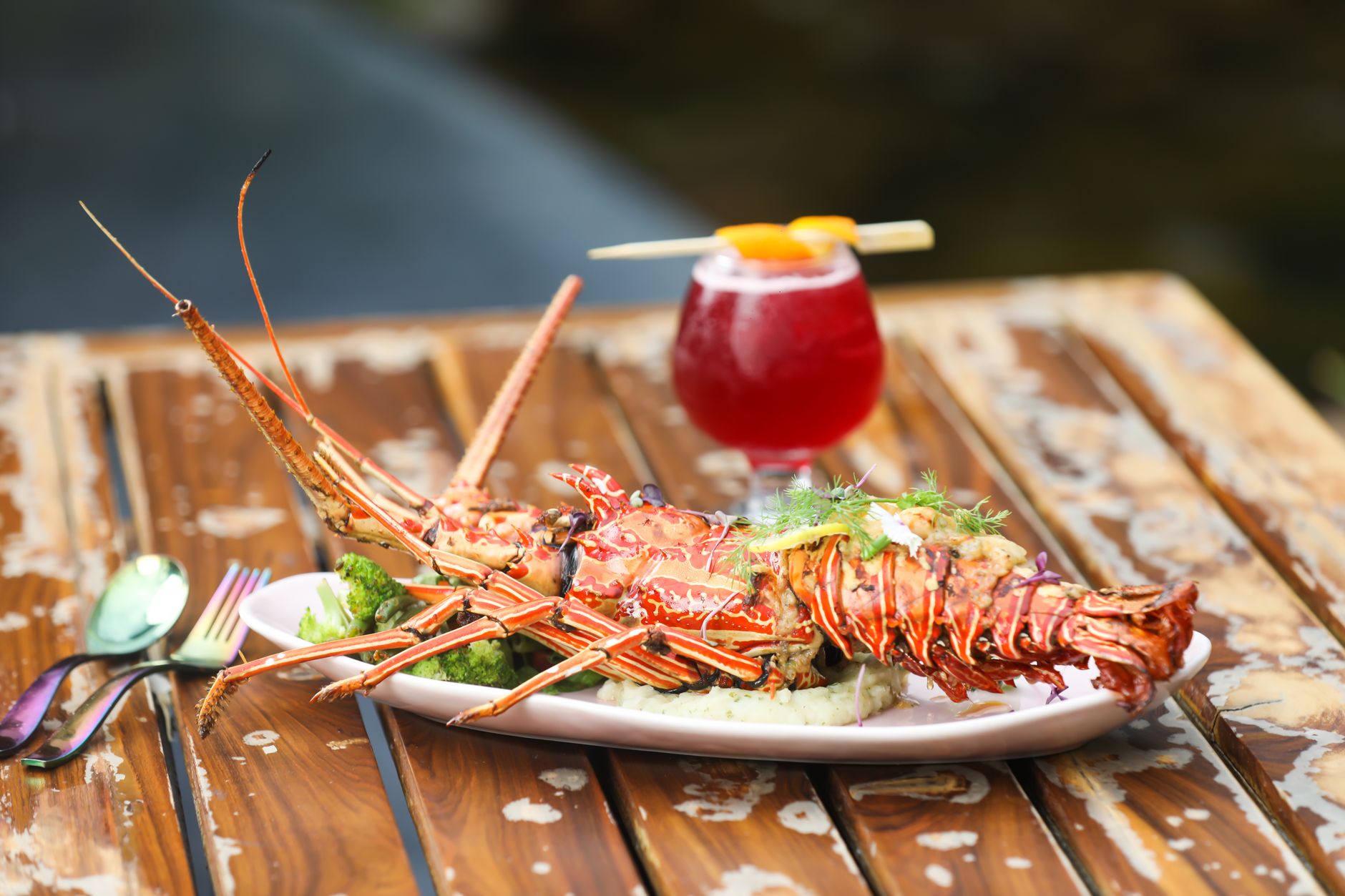 Red Lobster Closes 163 Locations, Impacting Casual Dining Sector