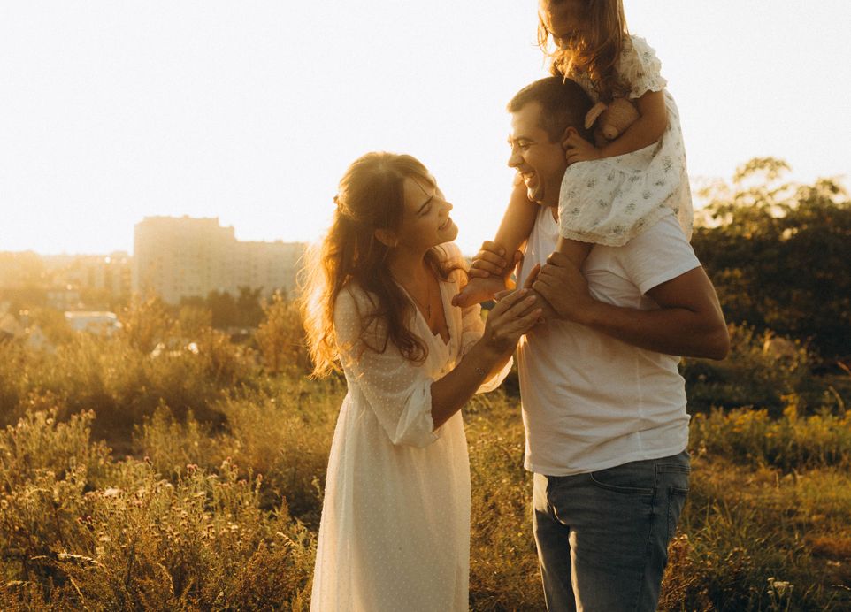 Online dating: starting a conversation on a niche platform