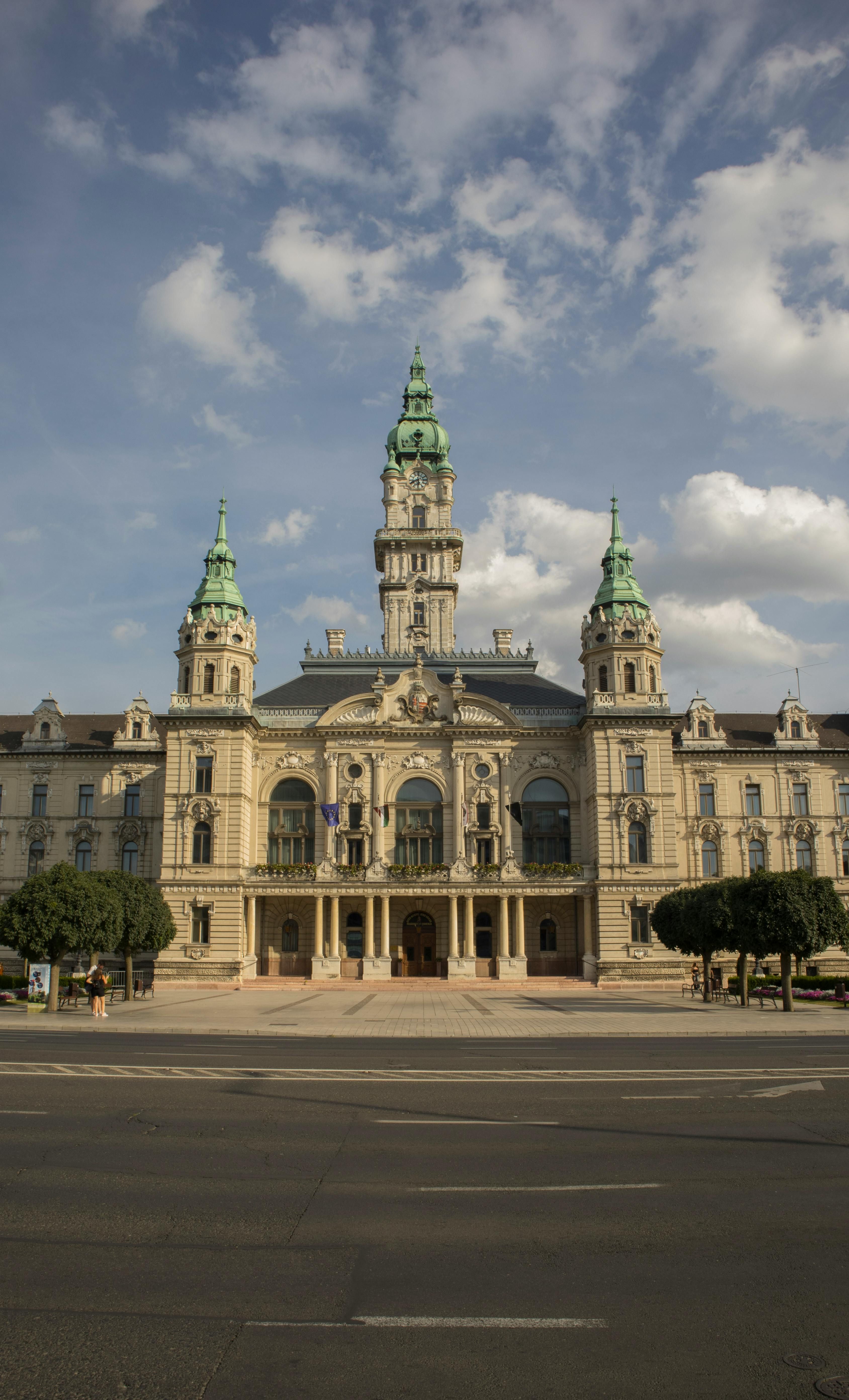Majestic Neo-Renaissance City Hall Building Exterior · Free Stock Photo