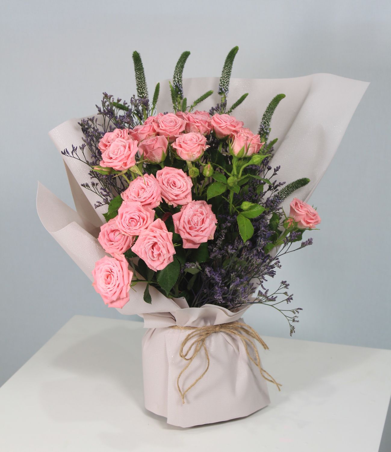 Eleant Roses Elegant Bouquet of Pink Roses on Display · Free Stock Photo
