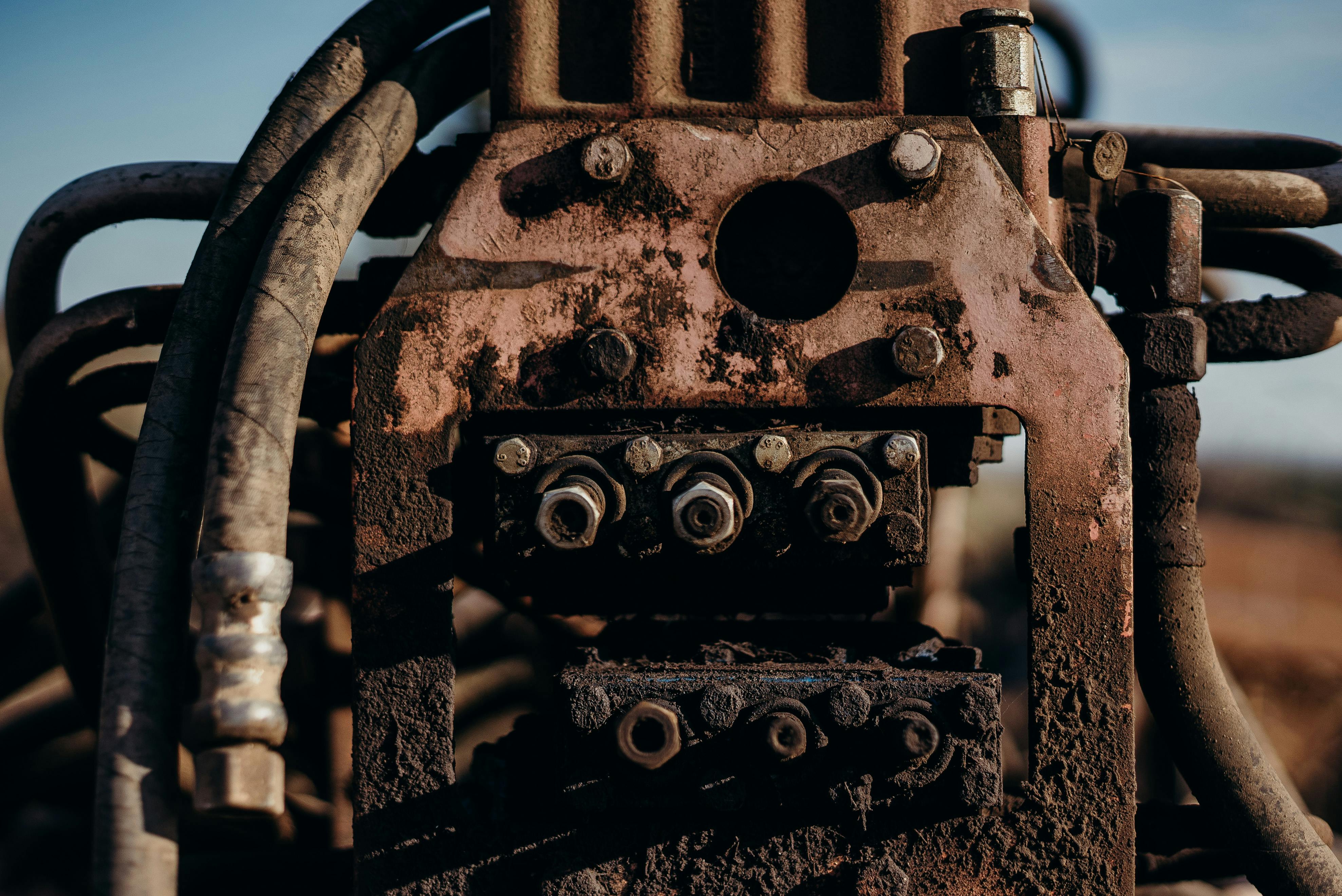 Brown Rusty Machine · Free Stock Photo