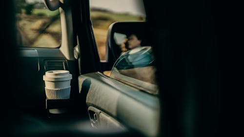 Безкоштовне стокове фото на тему «автомобіль, бічне дзеркало, Вибірковий фокус»