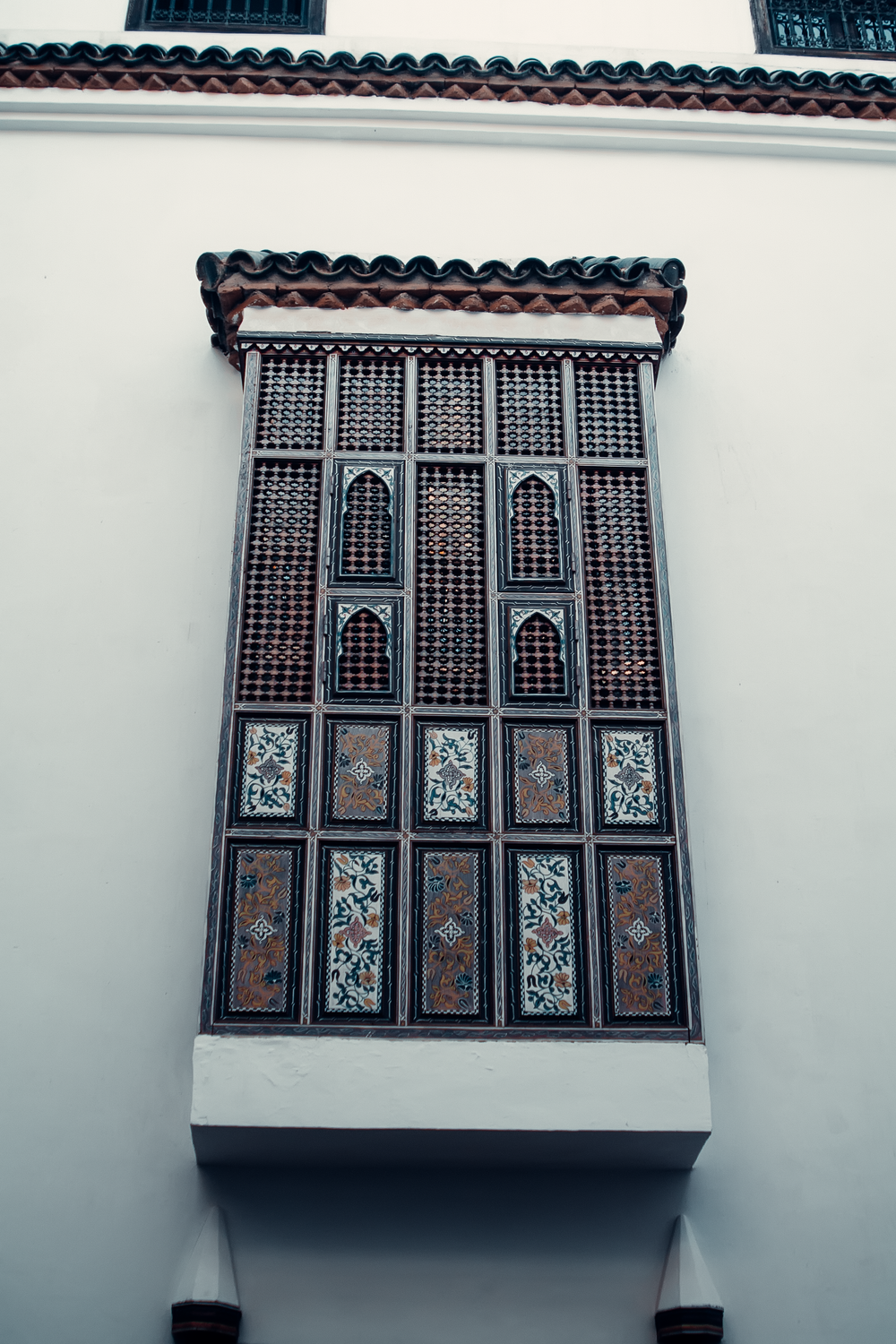 Moroccan Window Authentic Moroccan Architectural Window in Marrakesh · Free Stock Photo