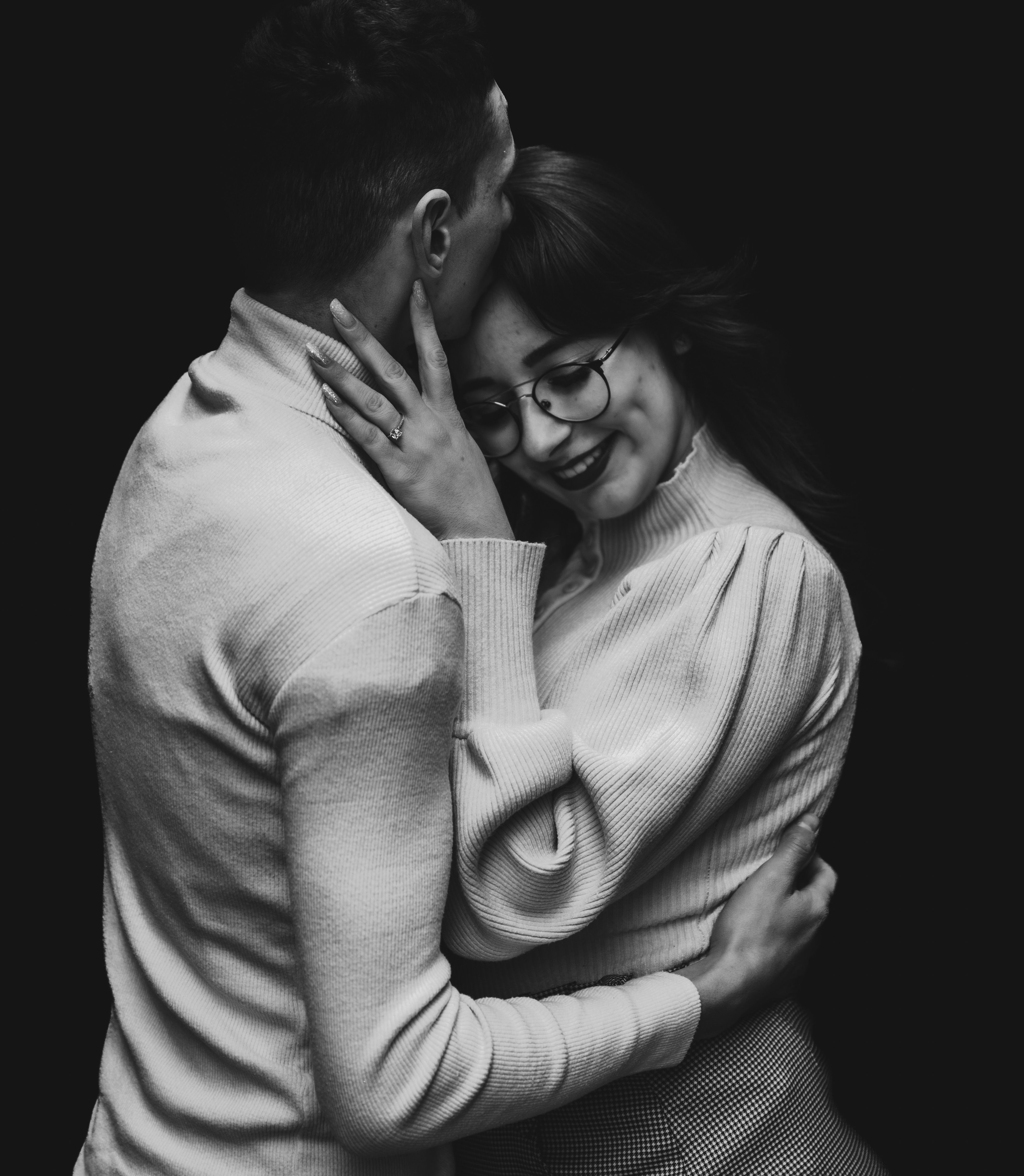 Black and White Romantic Embrace in Beliș · Free Stock Photo