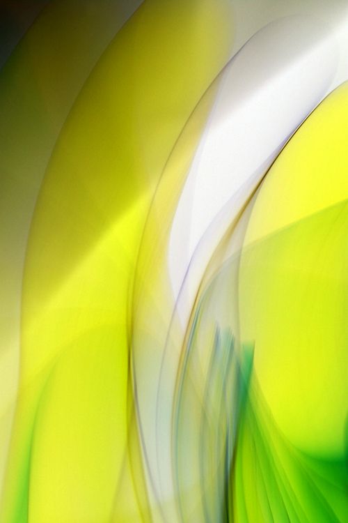 Free Dynamic abstract image with green and yellow light streaks in fluid motion. Stock Photo