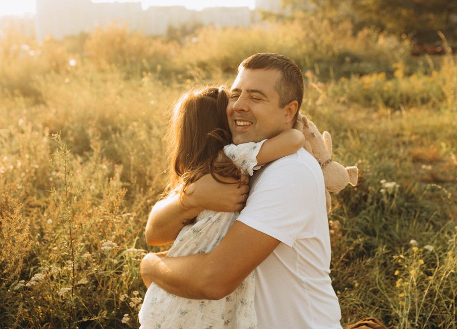 Online dating: starting a conversation on a niche platform