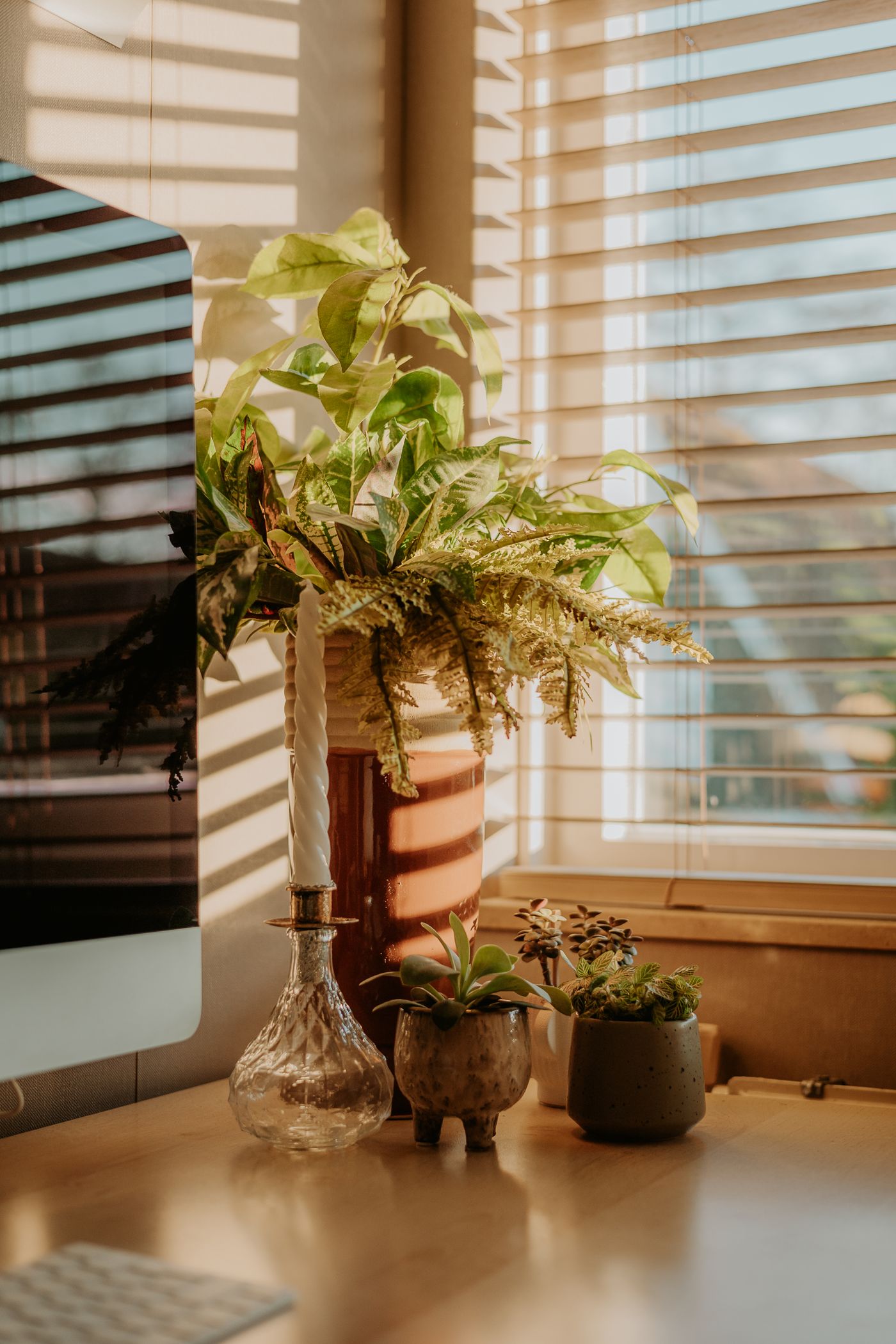 The quiet corner, Studio North