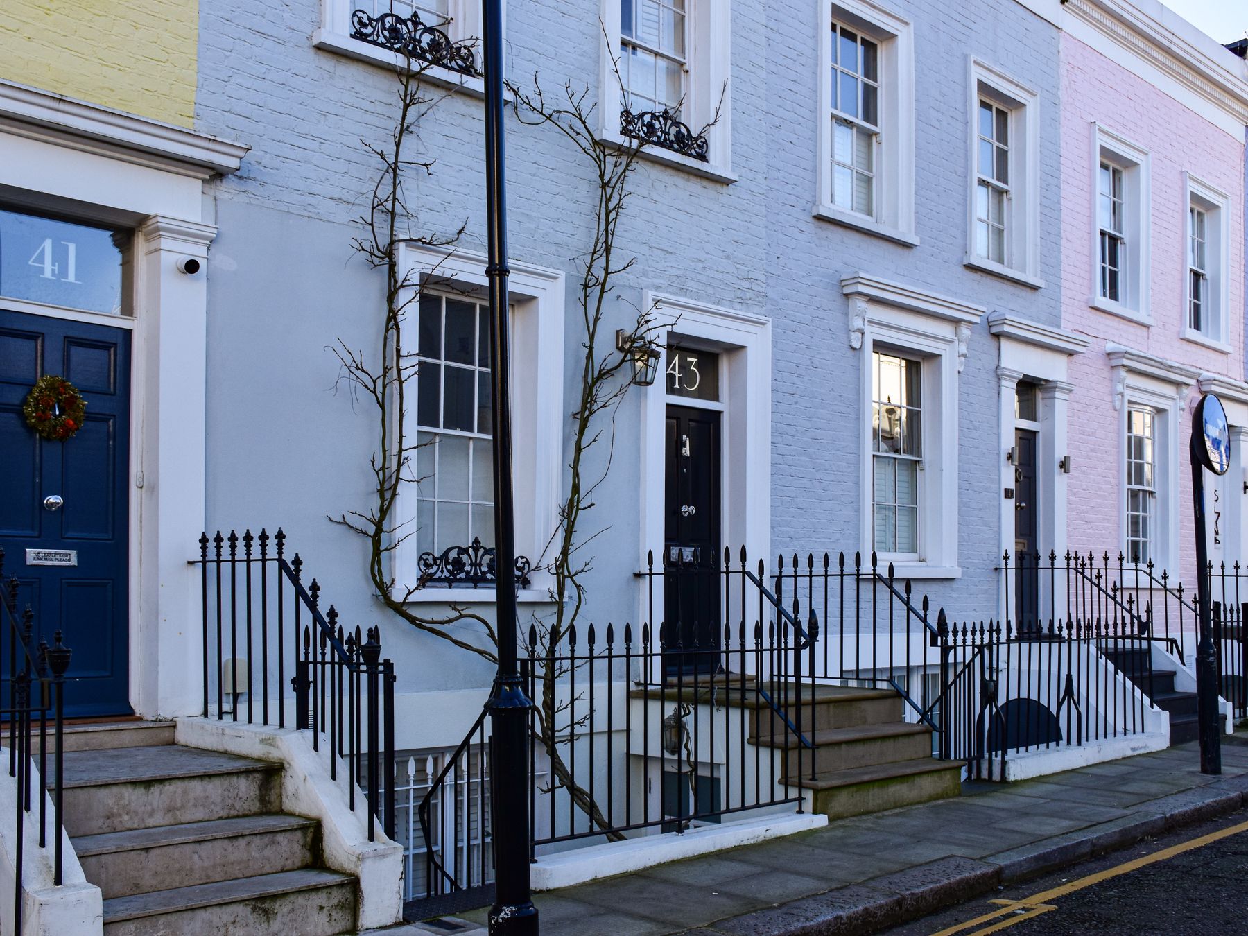 Petersham — student move with boxes and a van