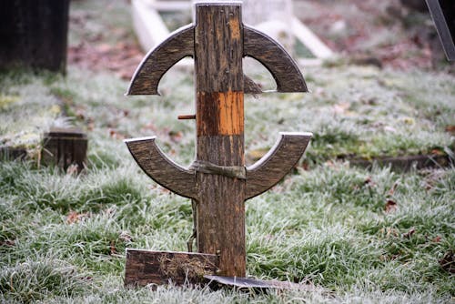 Free stock photo of carved wood, cemetery