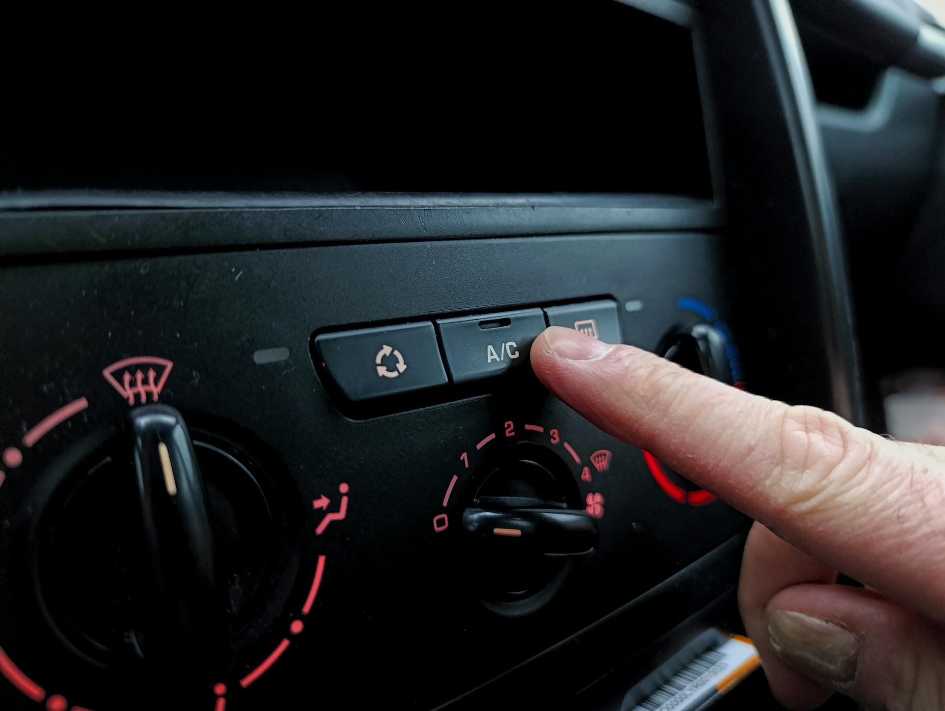 Using AC in a car and full tank indicator