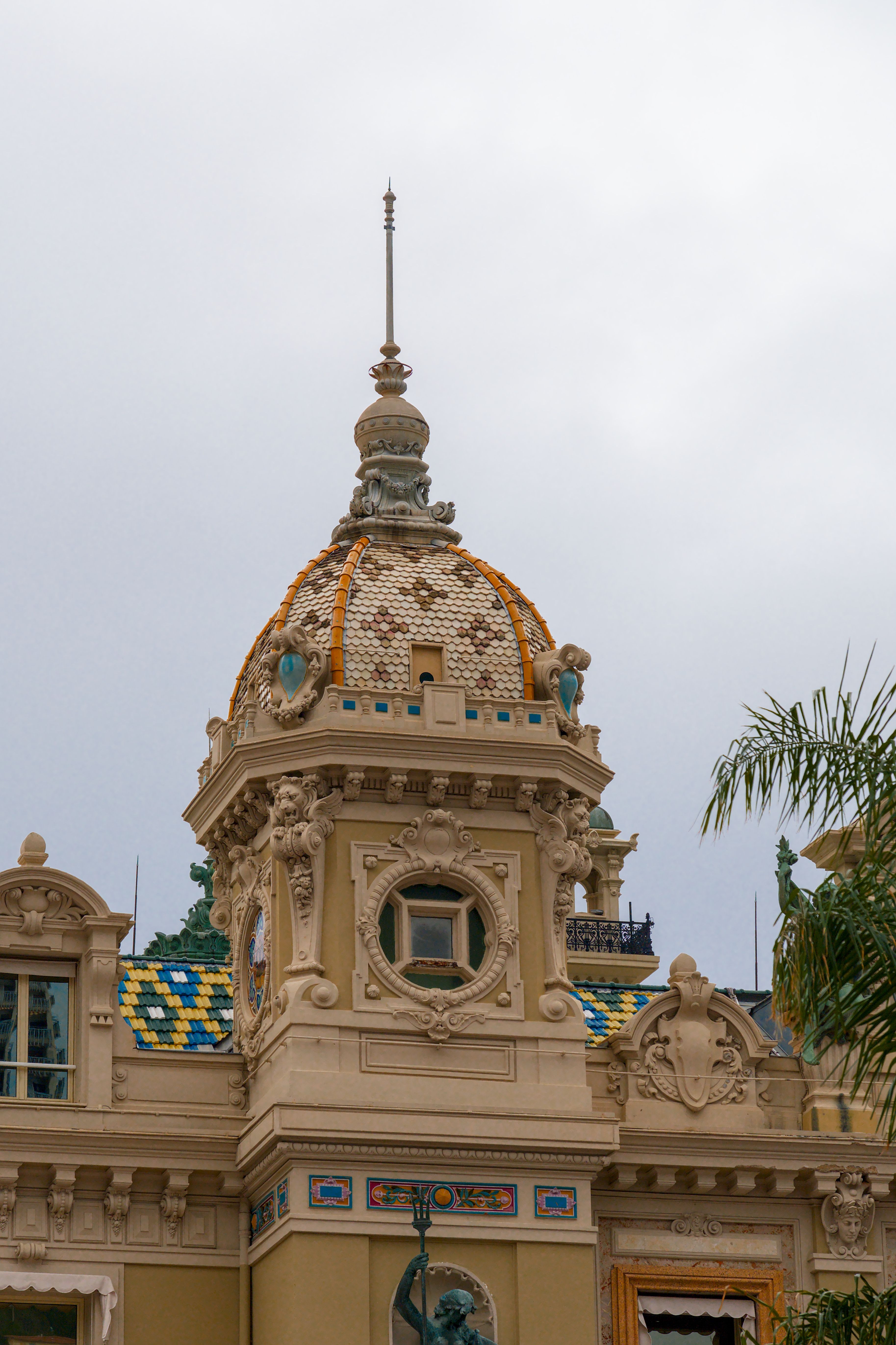 Couverture : Why live in Monaco: seven timeless reasons