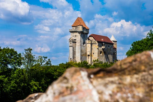 Fotografia Architektoniczna Brązowego Budynku