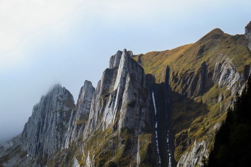 Free A stunning view of rocky peaks in the Swiss mountains, perfect for nature lovers. Stock Photo