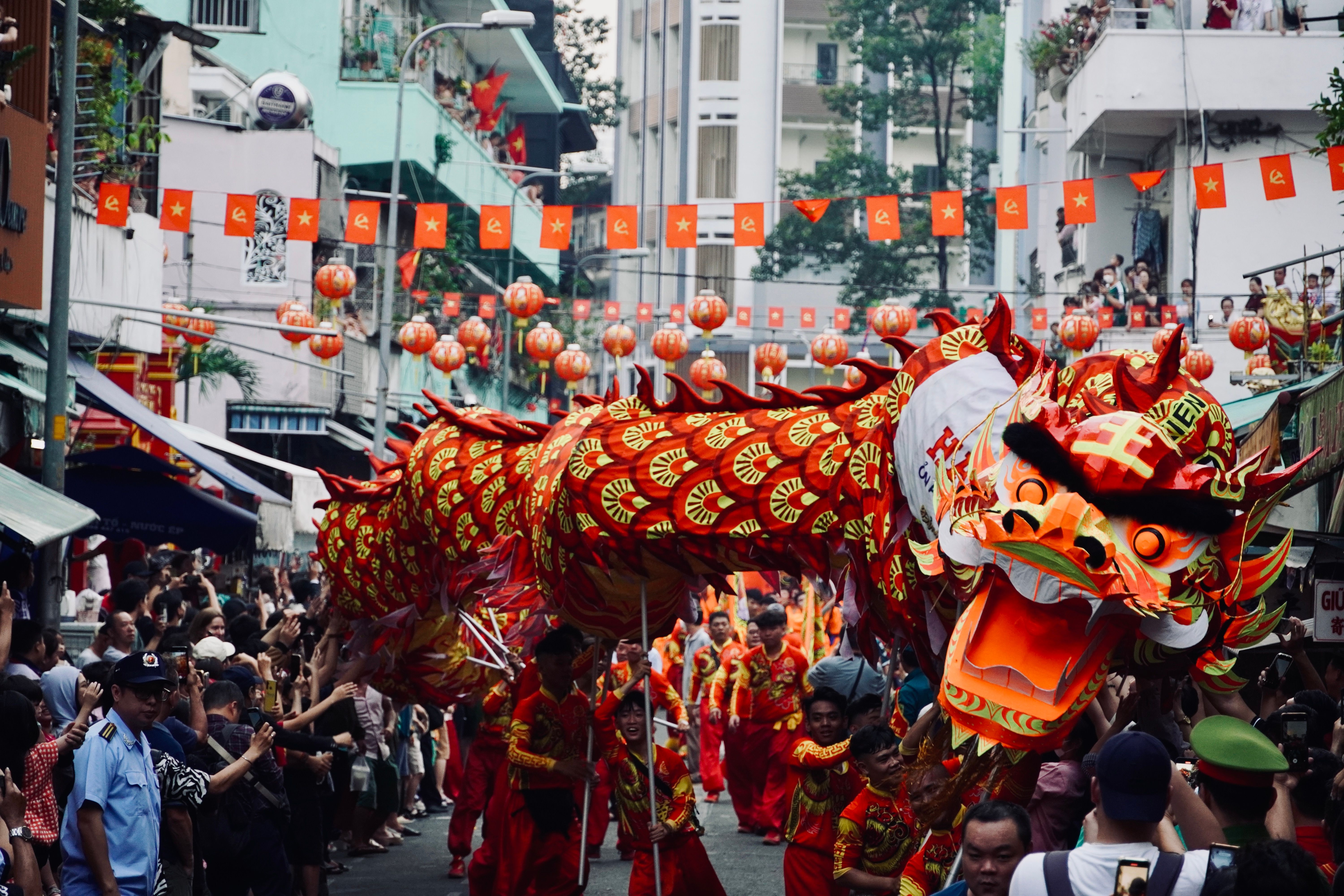 Vibrant Dragon Dance Festival Celebration · Free Stock Photo