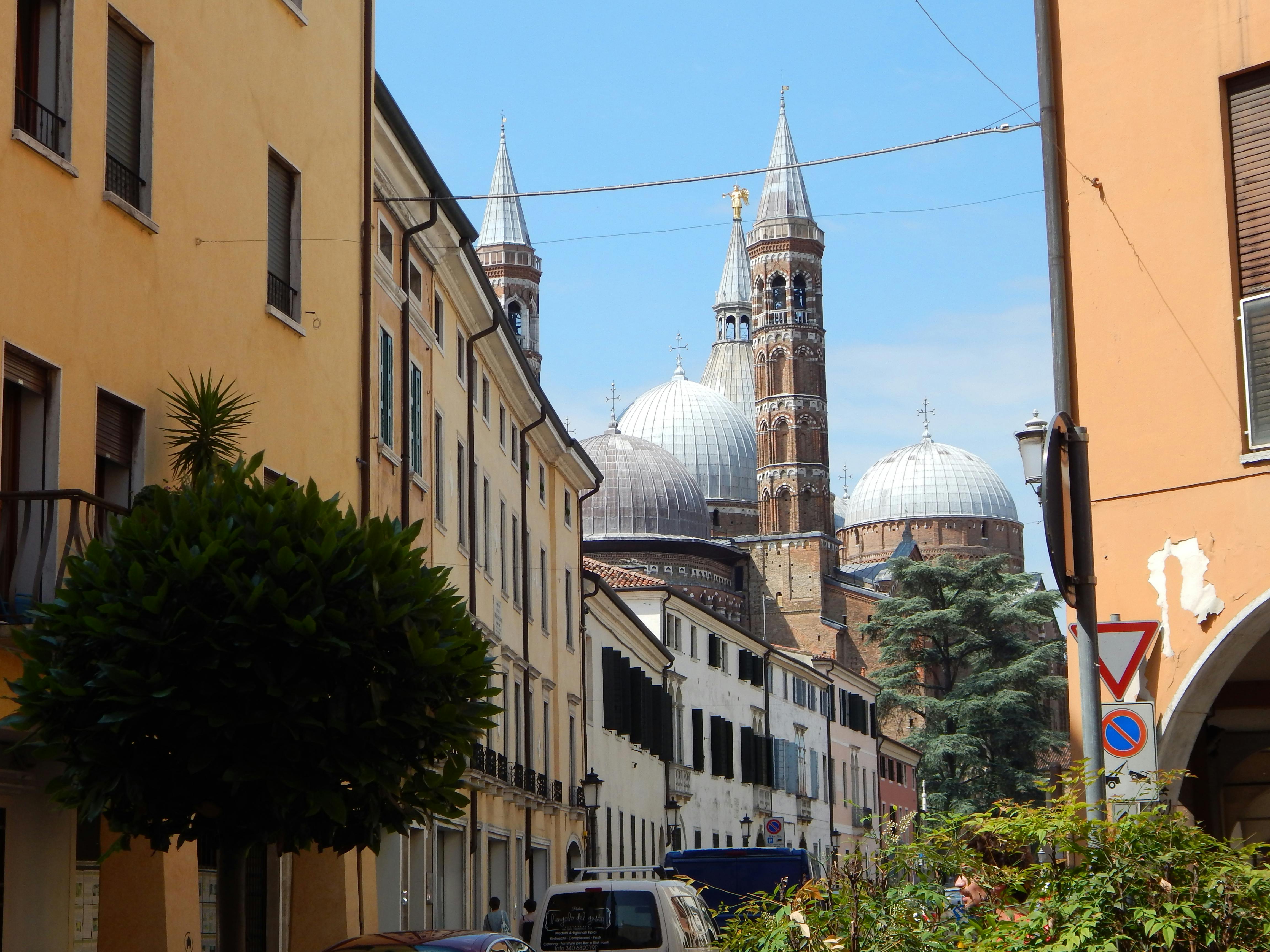 Charming street view of the Basilica di Sant
